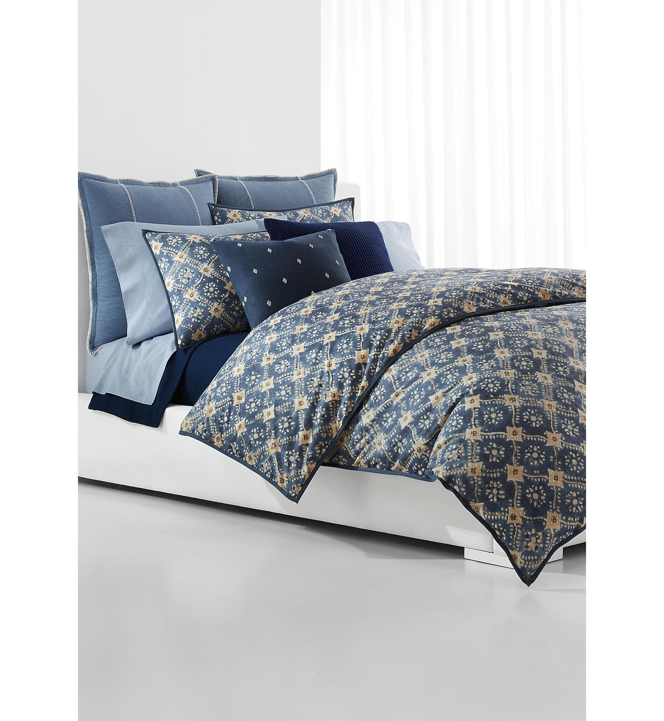 Walker Comforter Set