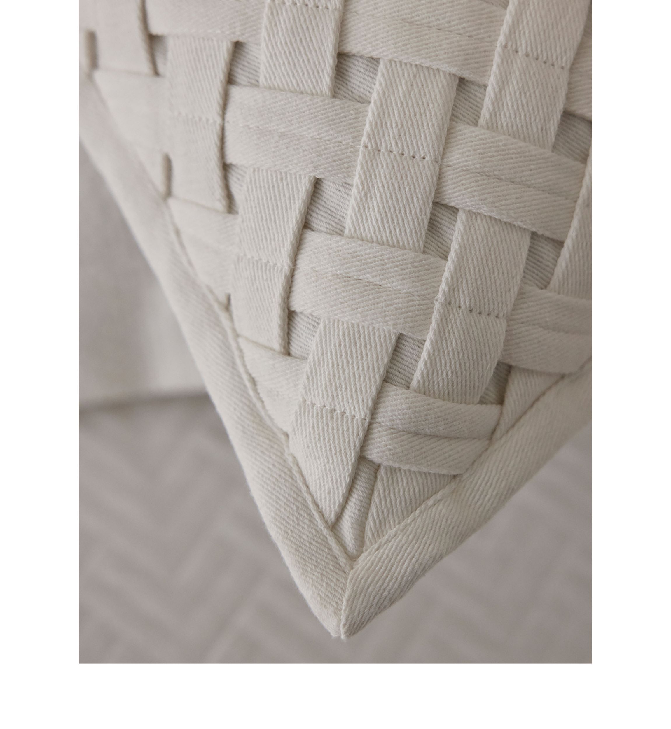 Lattice Decorative Pillow