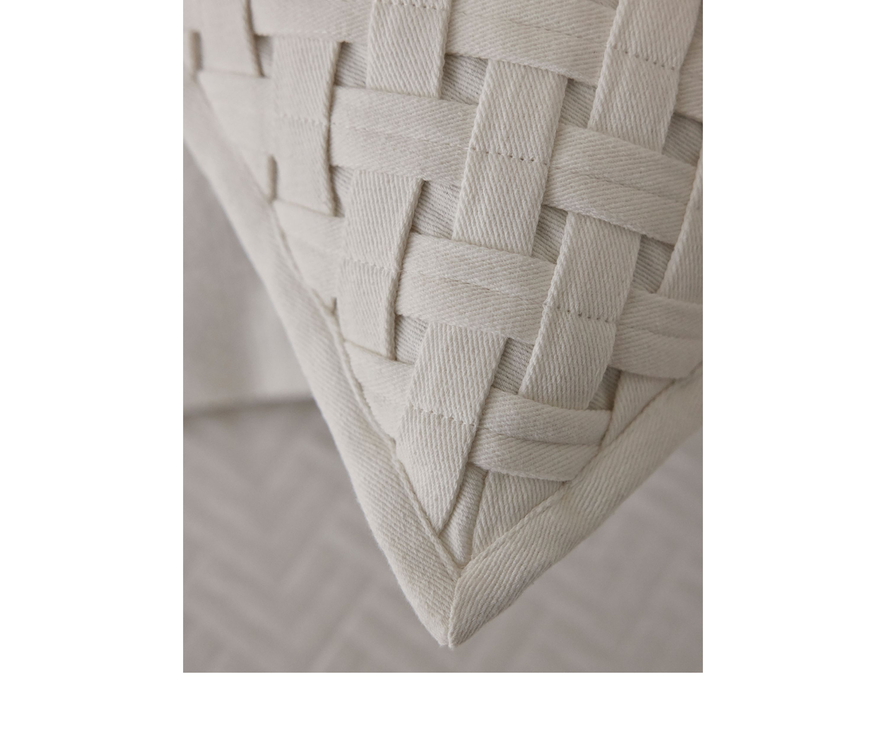 Lattice Decorative Pillow