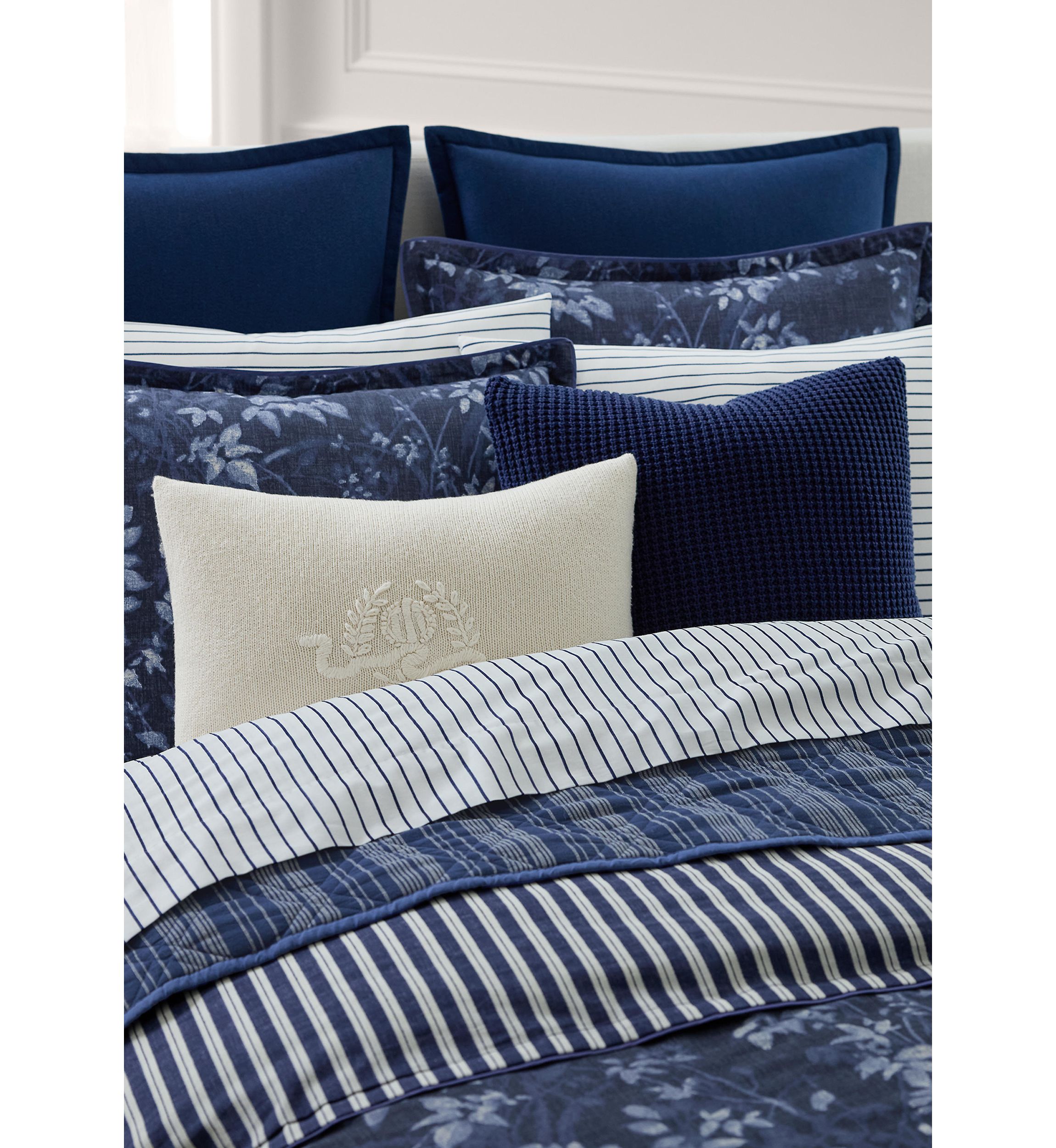 Caterina Comforter Set