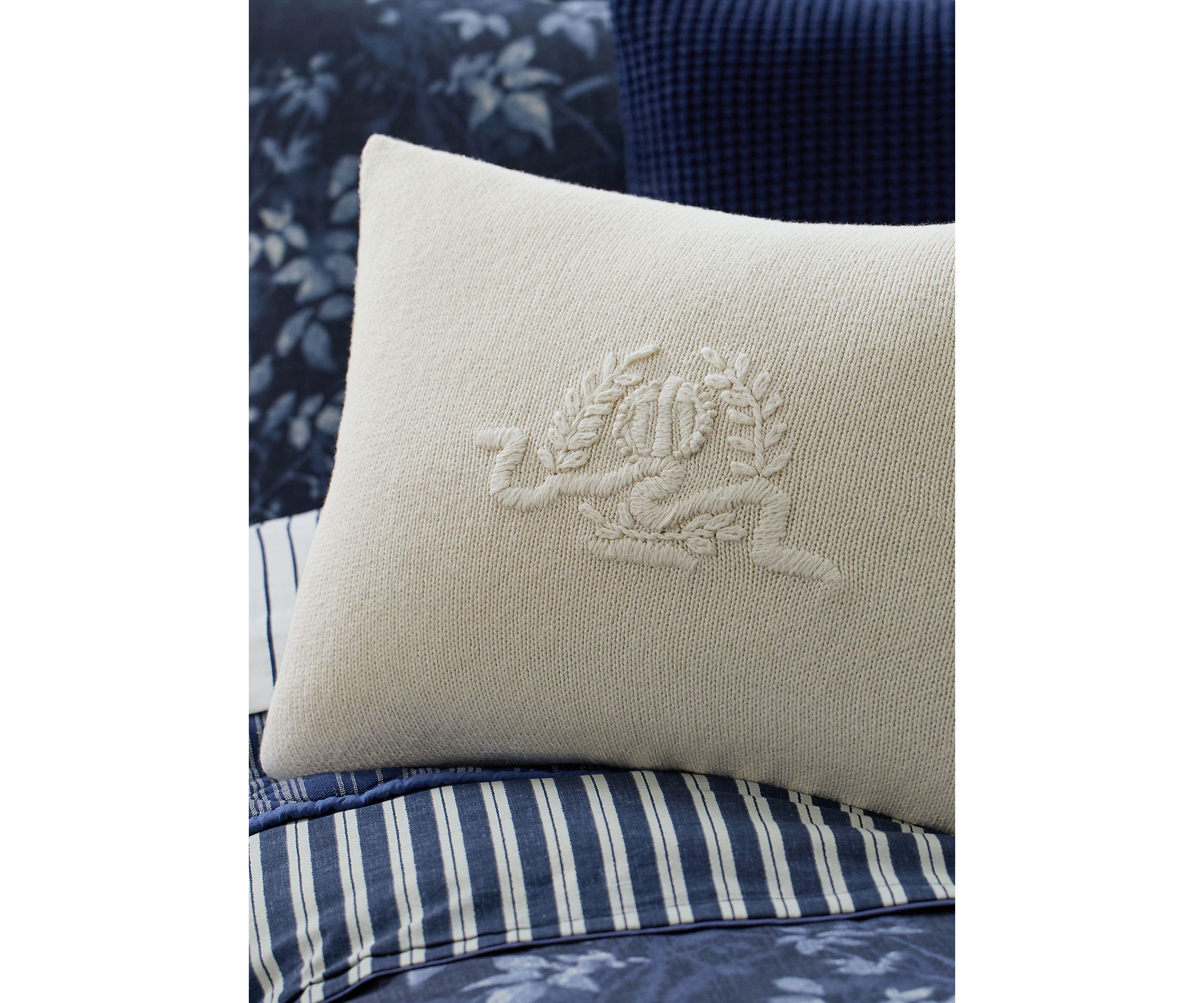 Lara Knit Throw Pillow