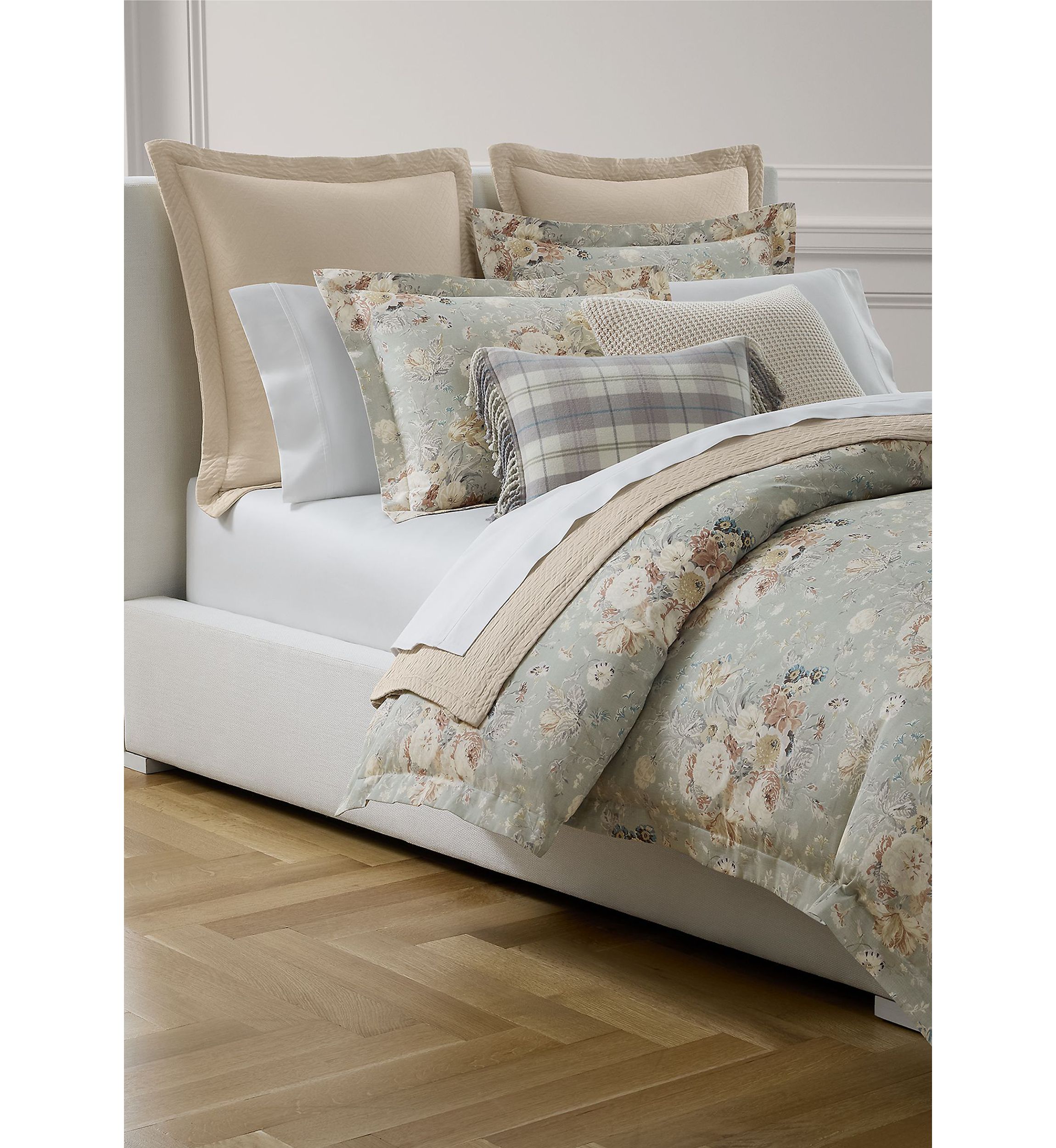 Gwynne Comforter Set