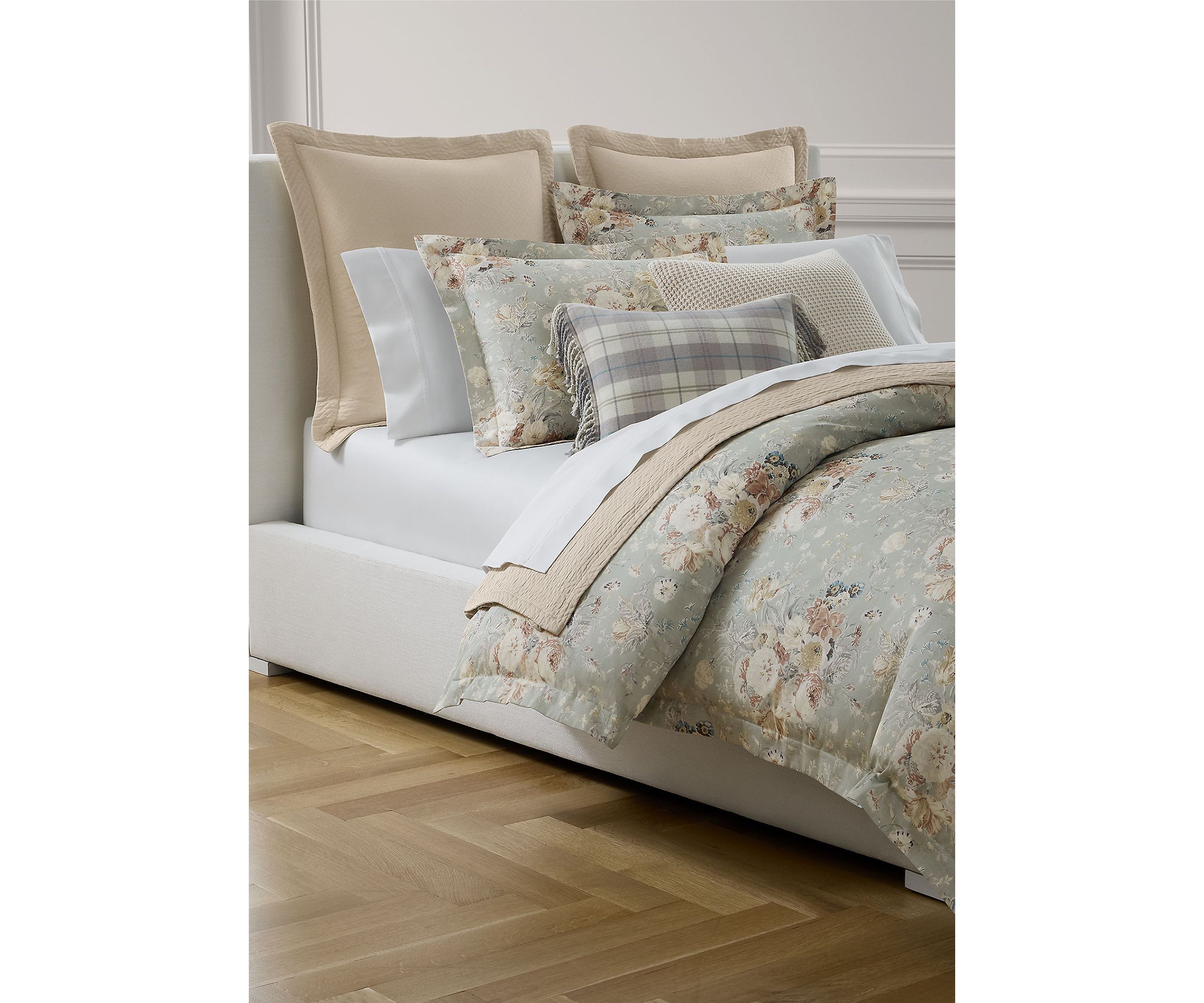 Gwynne Comforter Set