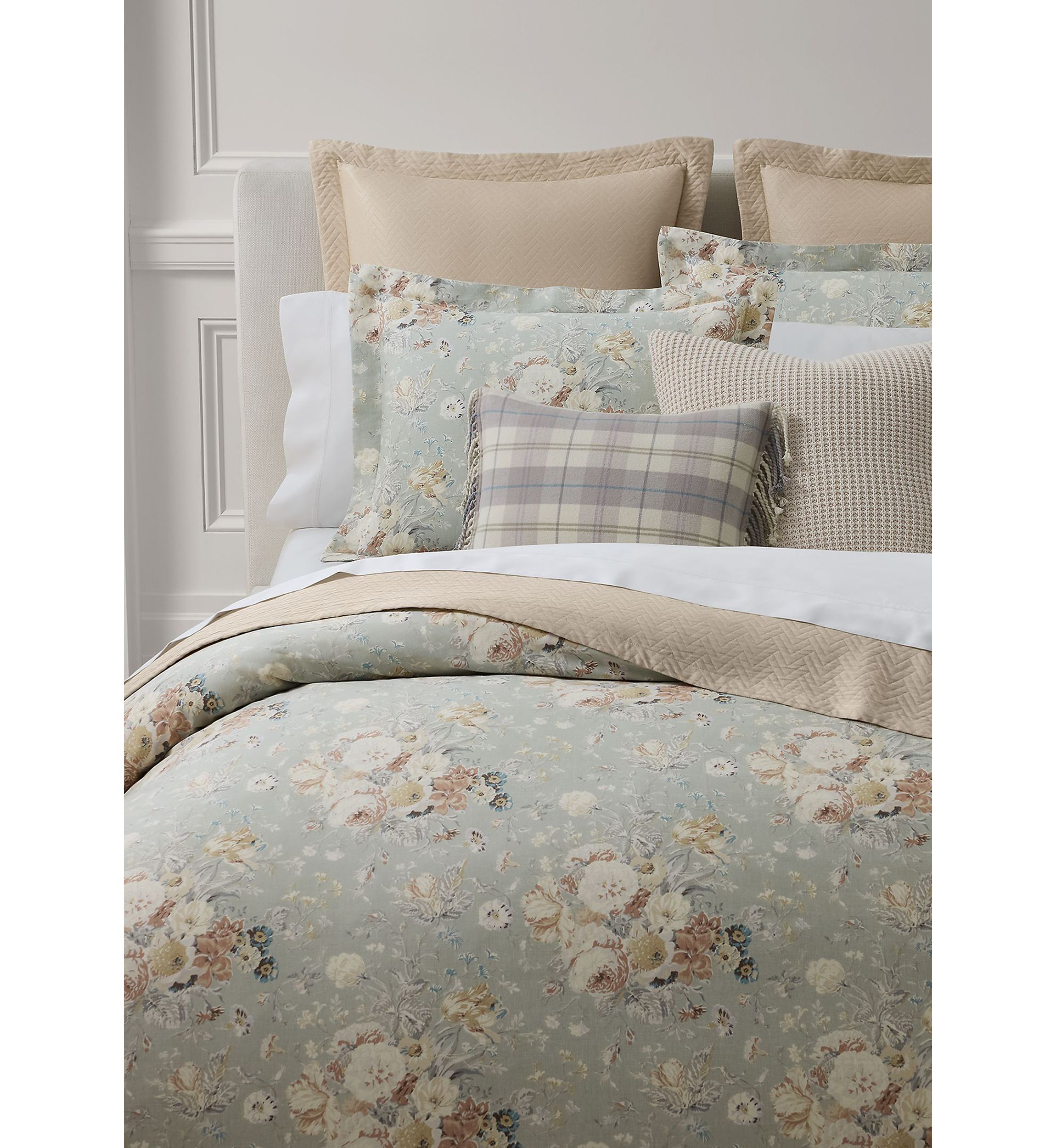 Gwynne Comforter Set