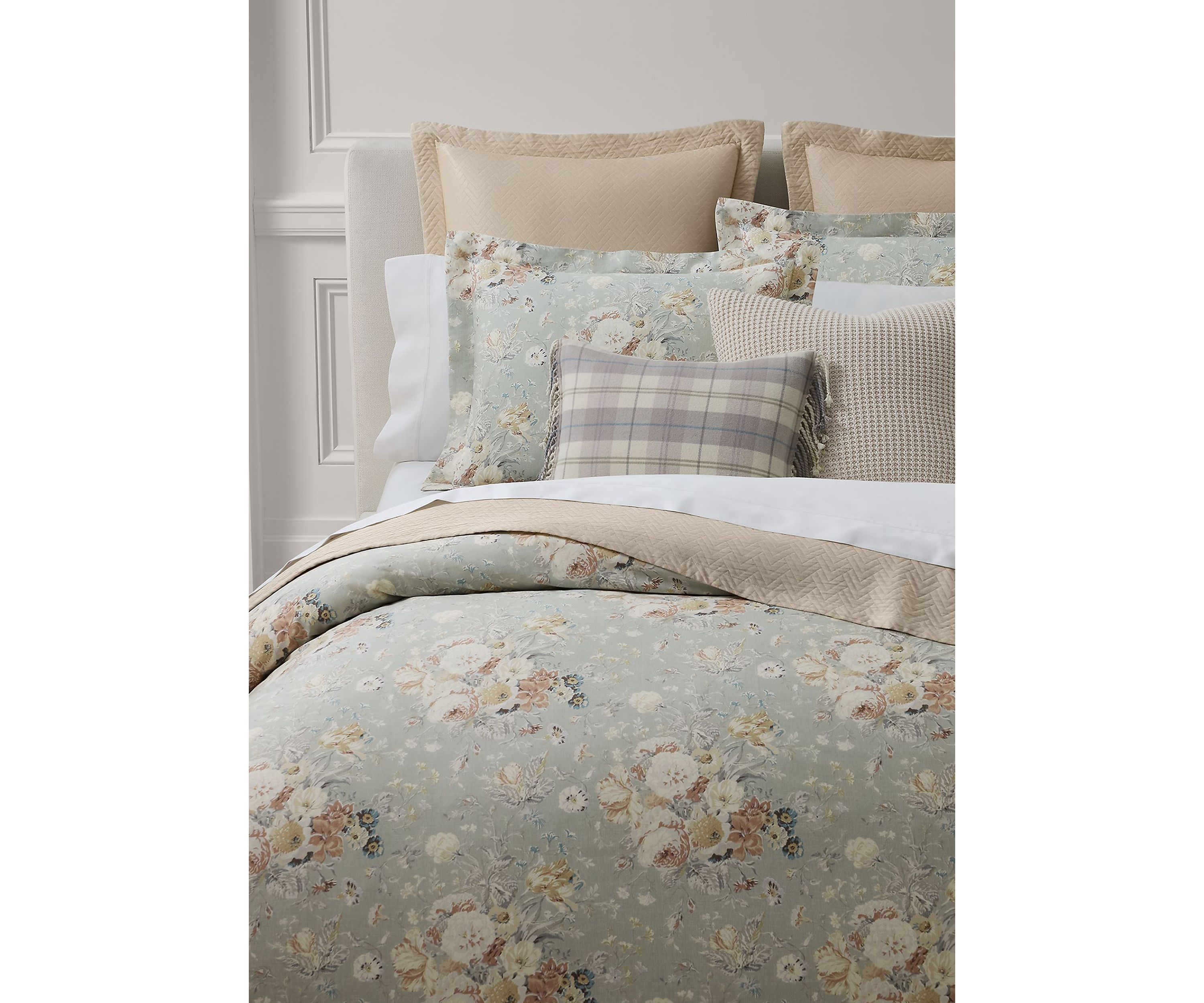 Gwynne Comforter Set