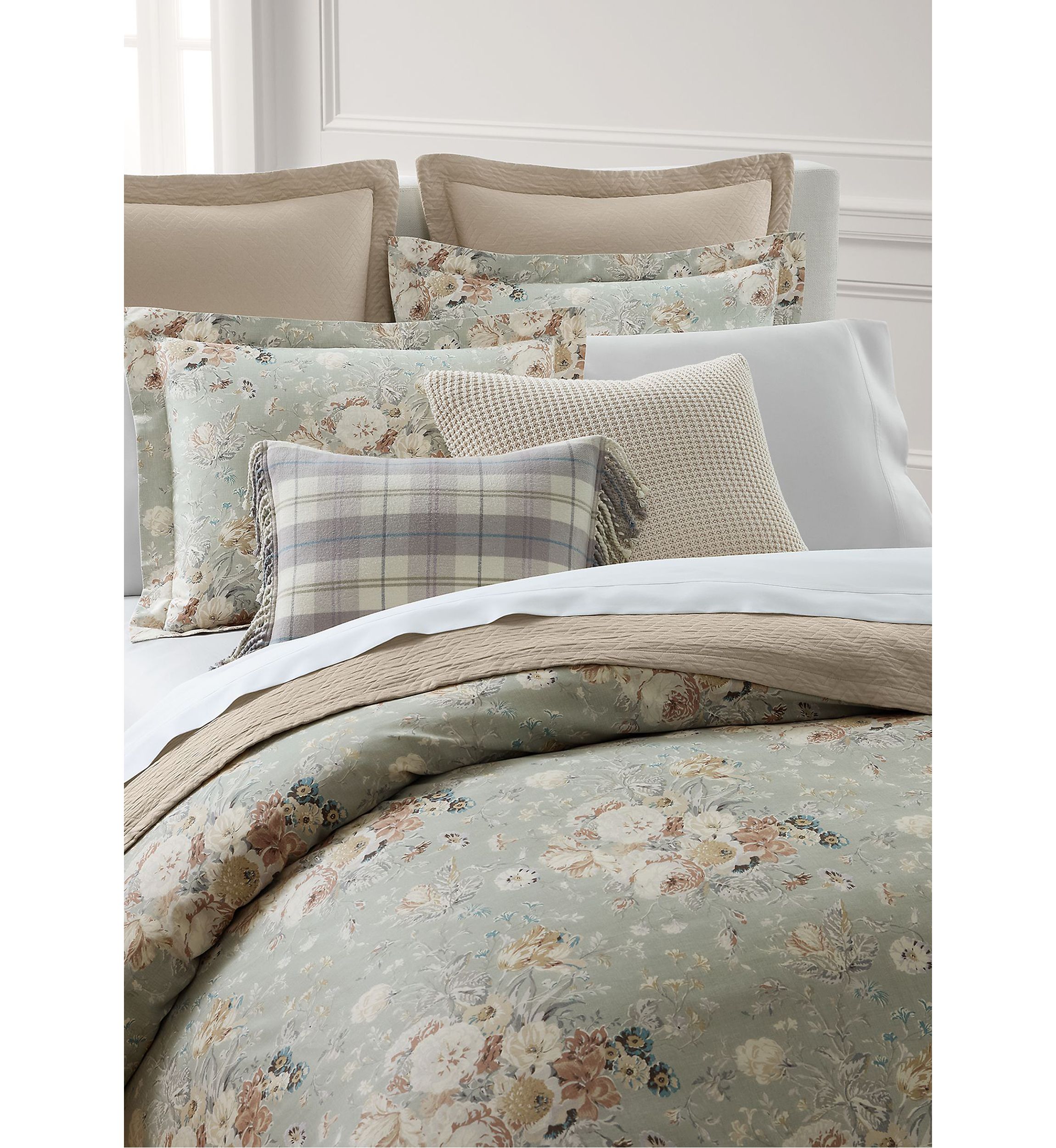 Gwynne Comforter Set