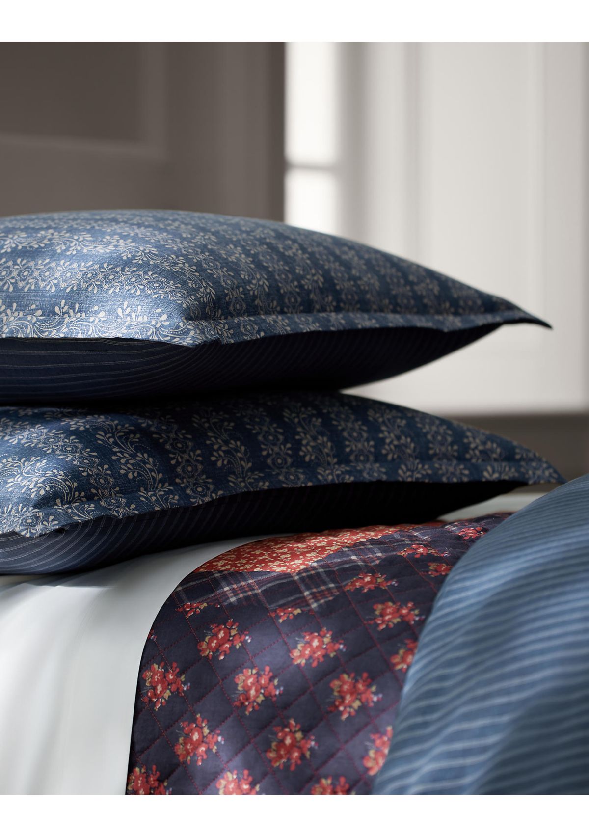 Gena Soft Cotton Reversible Comforter Set