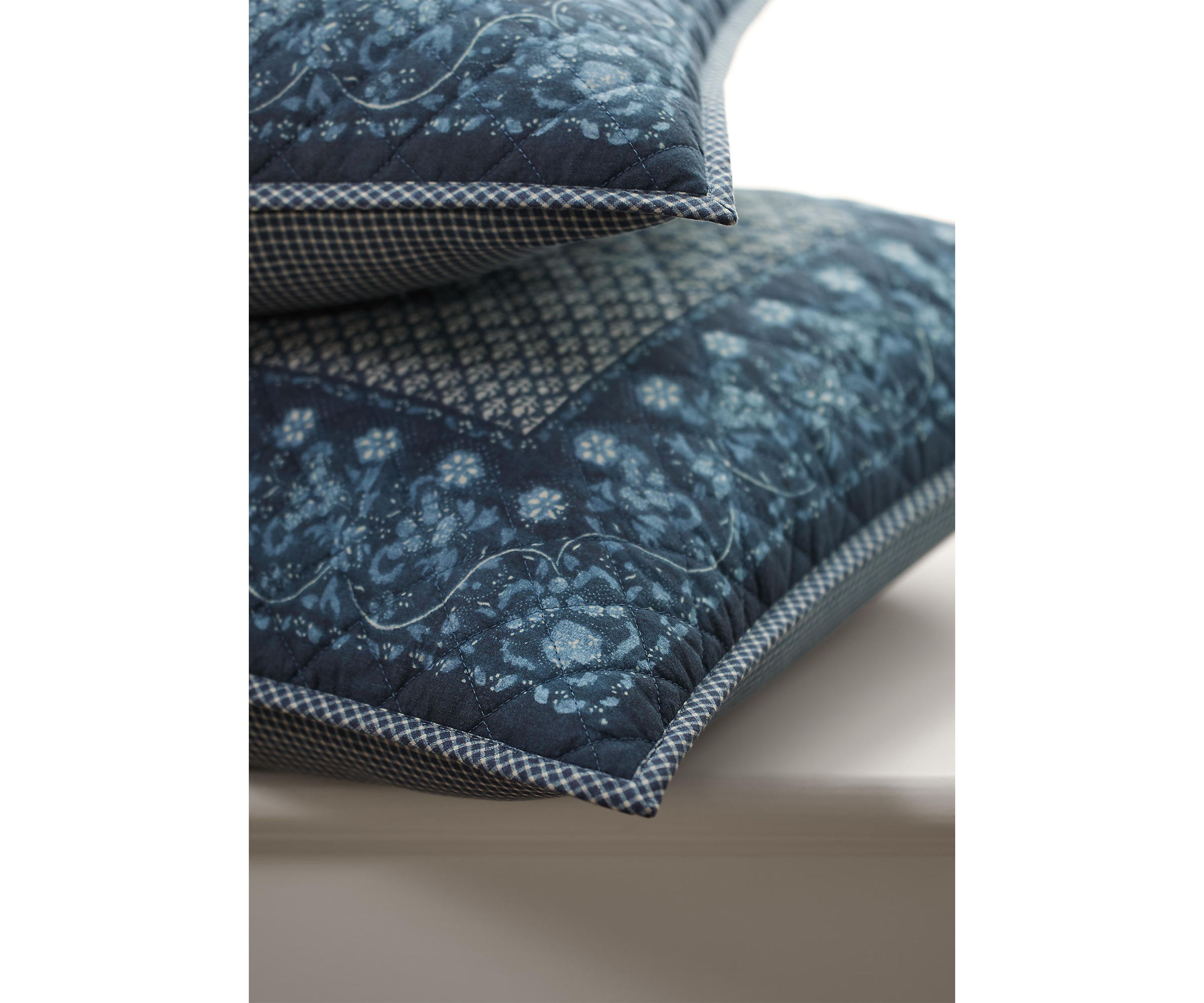 Becket Diamond-Stitched Cotton Quilt