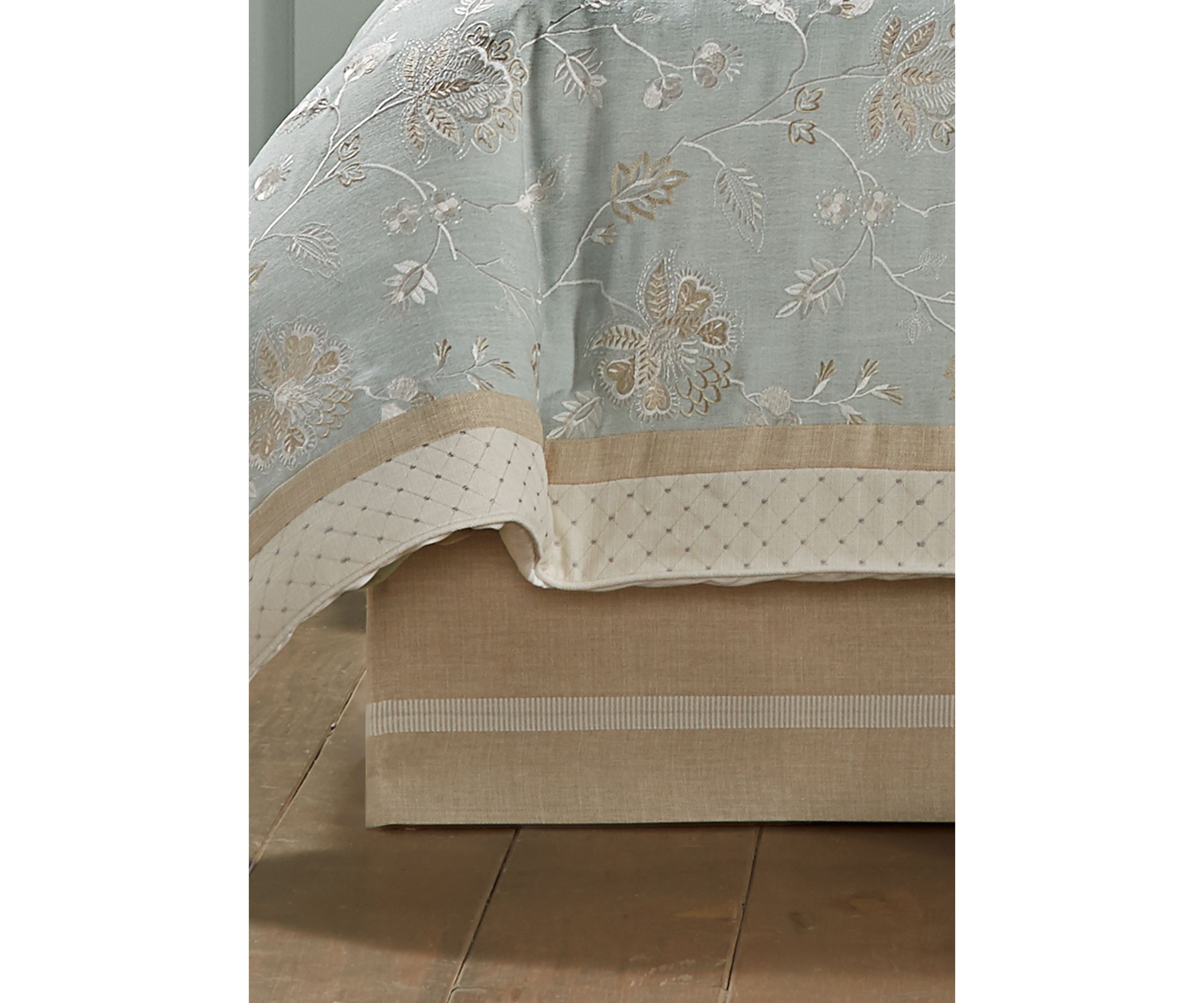 Garden View 4pc. Comforter Set