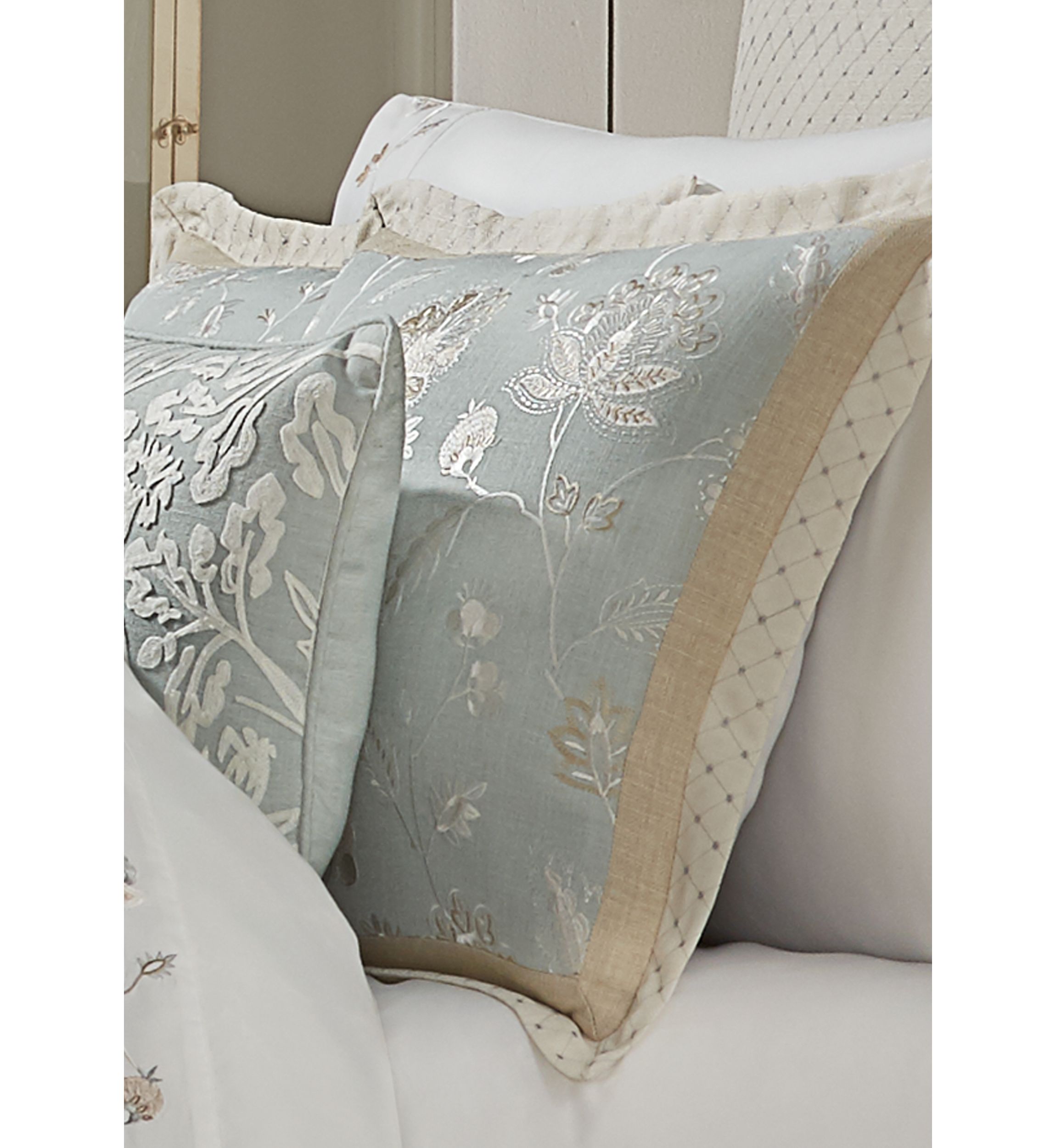 Garden View 4pc. Comforter Set