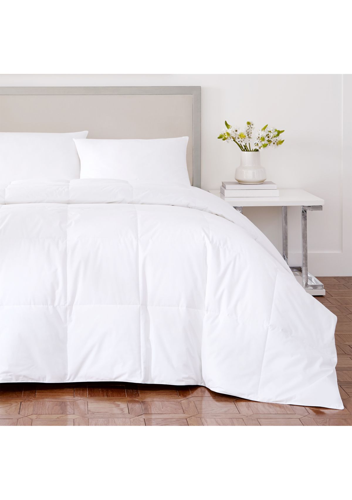 Royalty Down White Down Lightweight Comforter