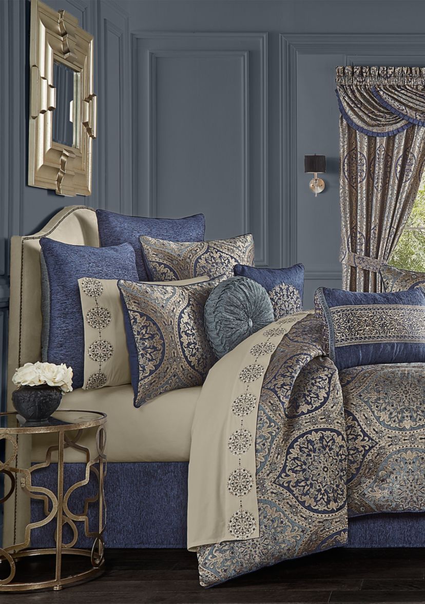 Botticelli 4pc. Comforter Set