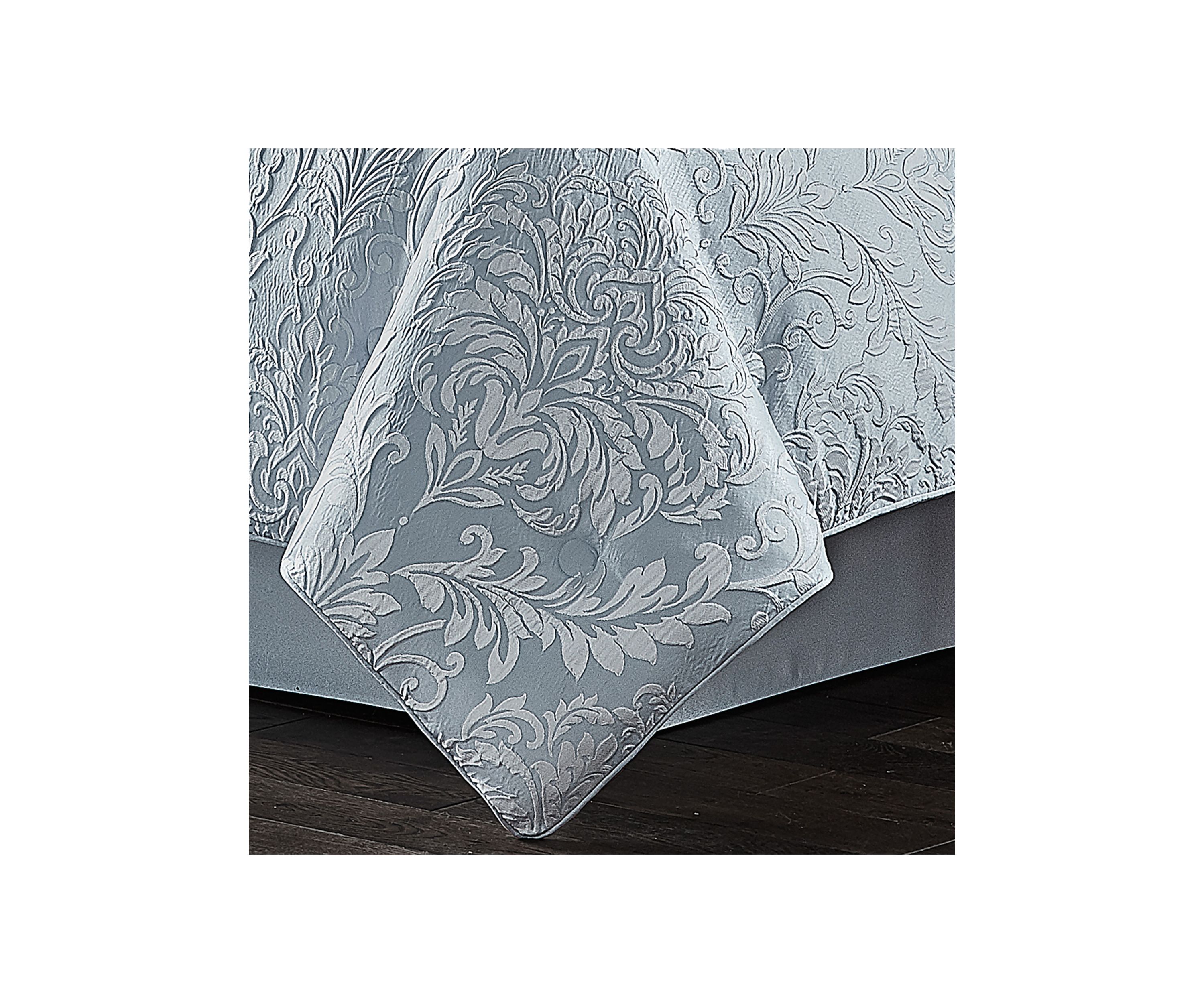 Malita 4pc. Comforter Set