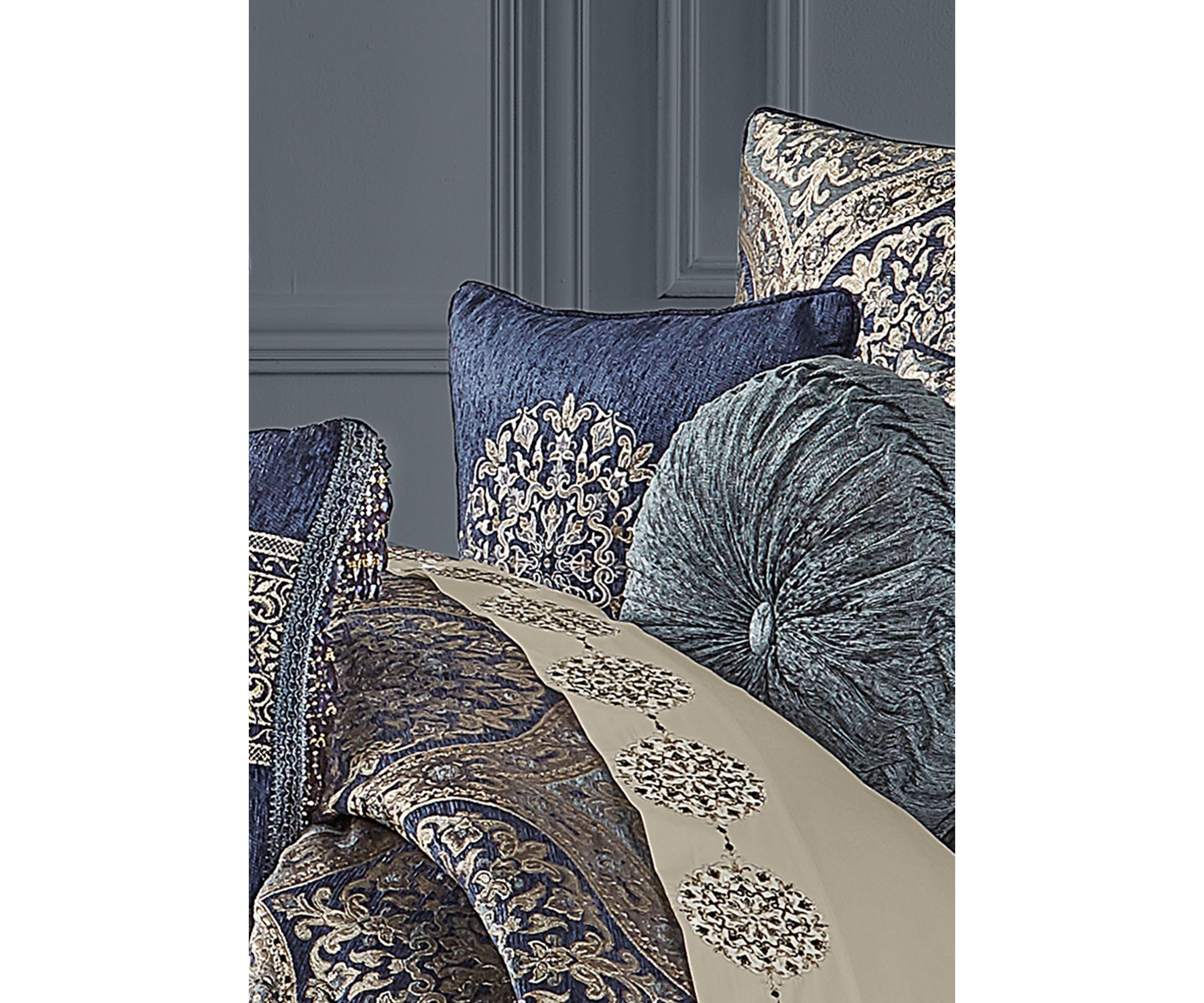 Botticelli 18" Square Decorative Throw Pillow