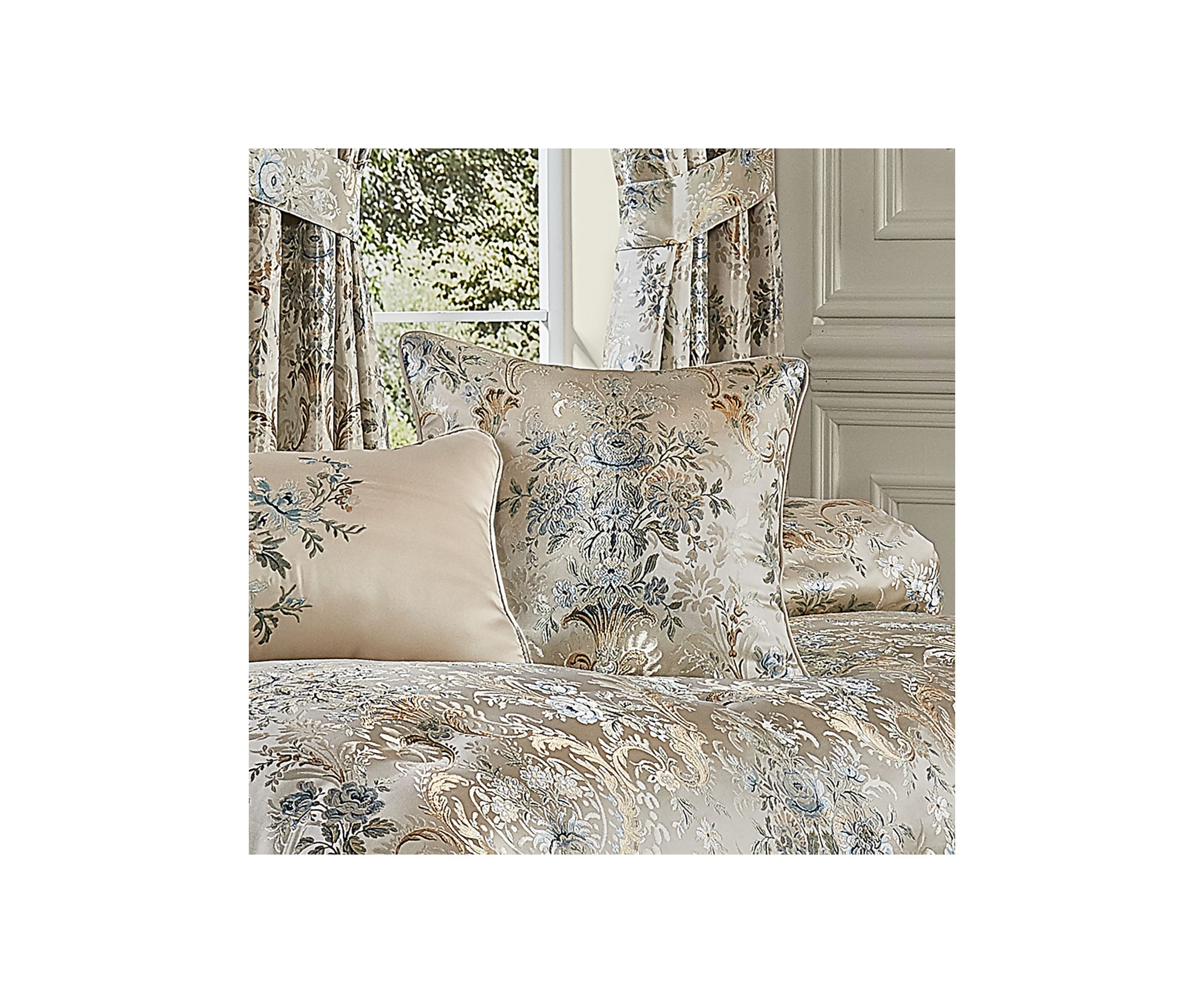 Jacqueline 18" Square Decorative Throw Pillow