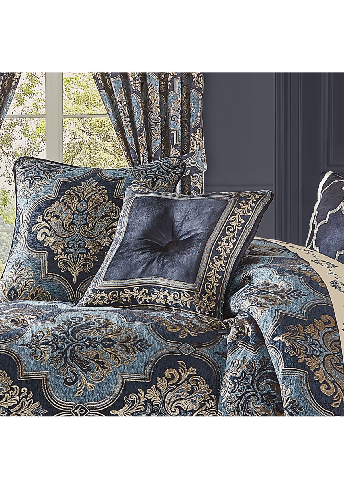 Middlebury 18" Square Decorative Throw Pillow