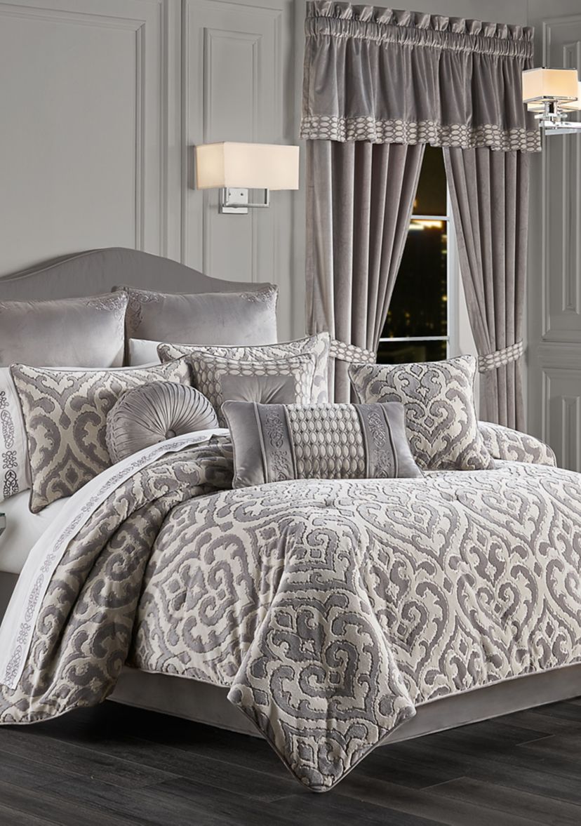 Belvedere 4pc. Comforter Set