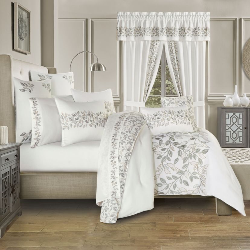 Laurel 4pc. Comforter Set