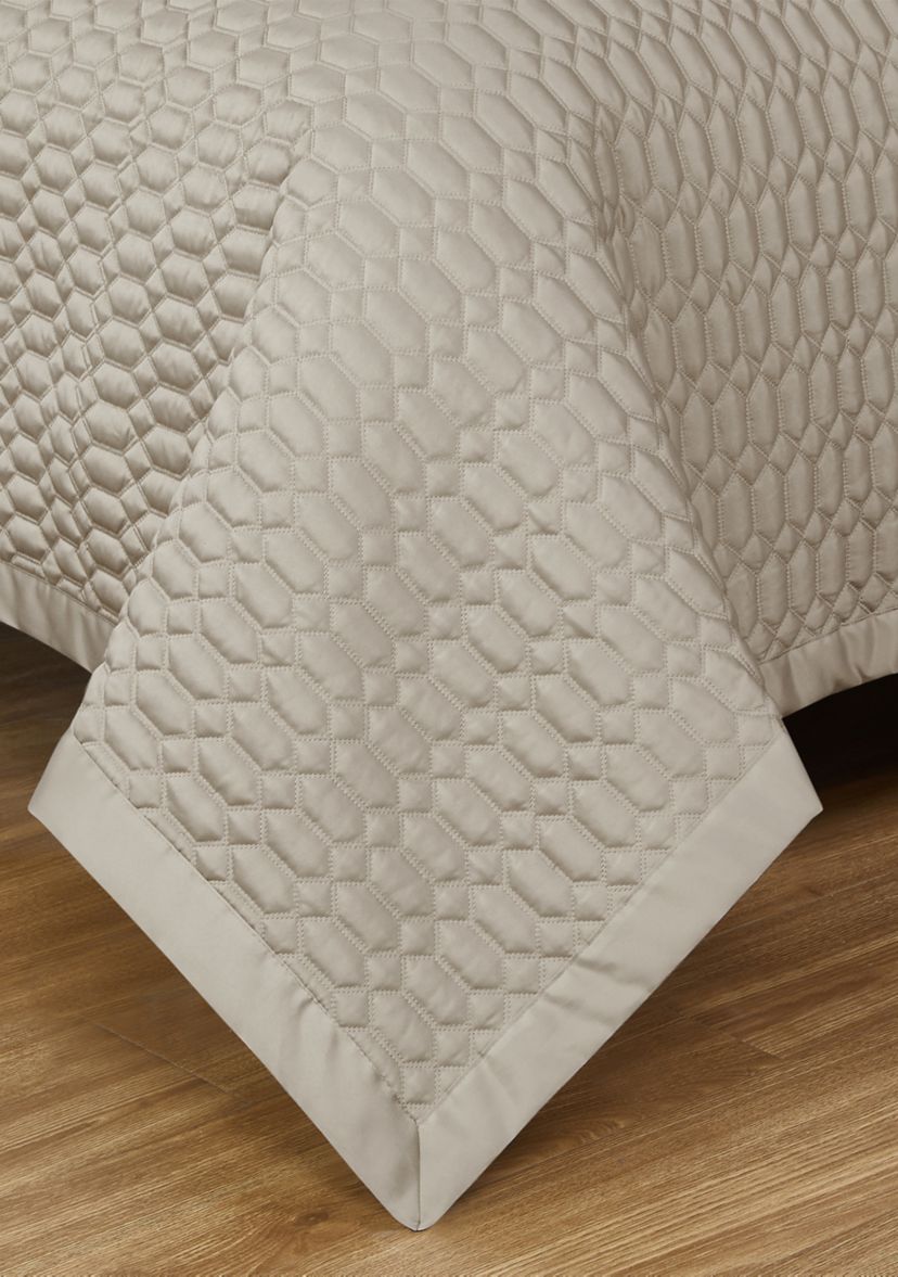 Brilliance Quilt Set