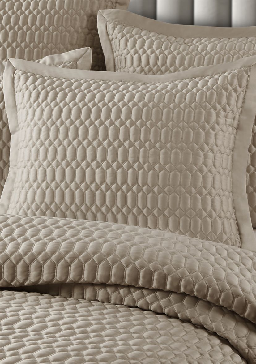 Brilliance Quilt Set