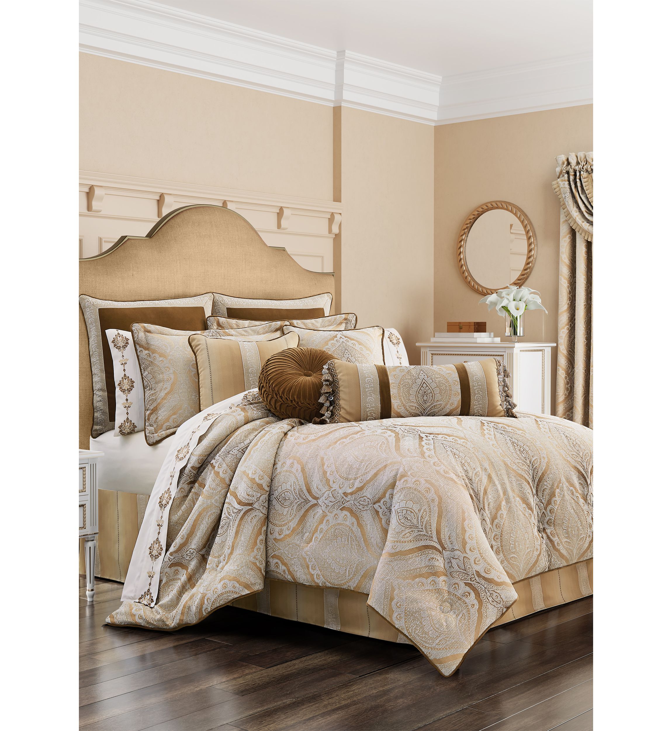 FA18 GIANNA GOLD Q CSET:Queen Comforter Set:GOLD