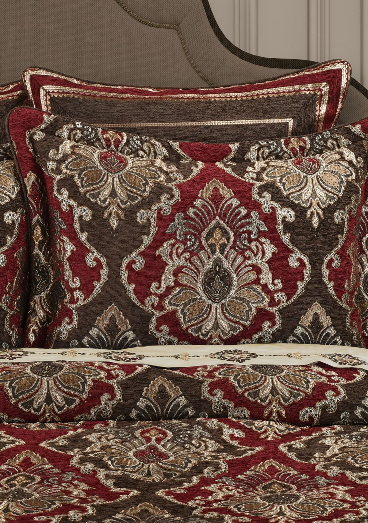 Cerino 4pc. Comforter Set