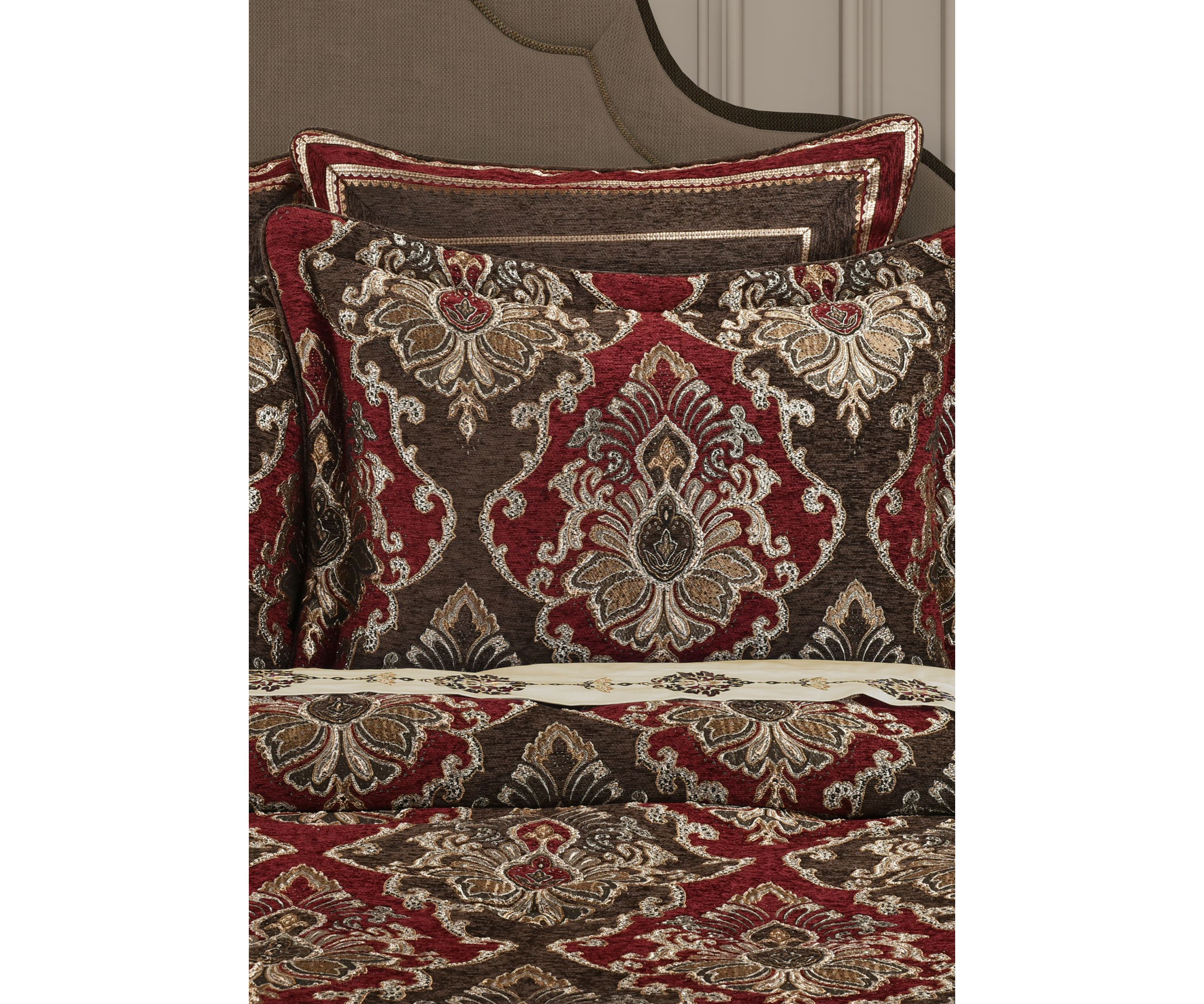 Cerino 4pc. Comforter Set