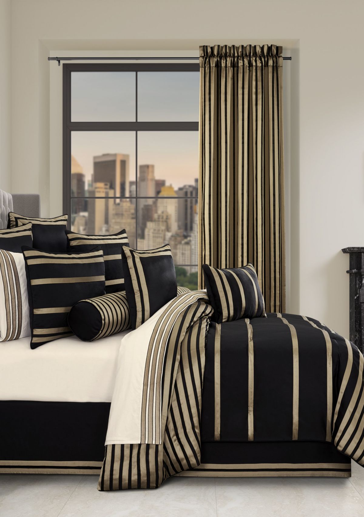 Calvari 4pc. Comforter Set
