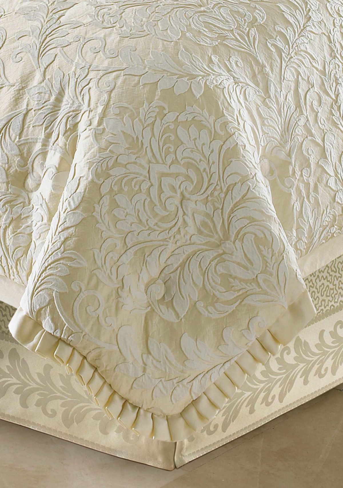 Marquis 4pc. Comforter Set