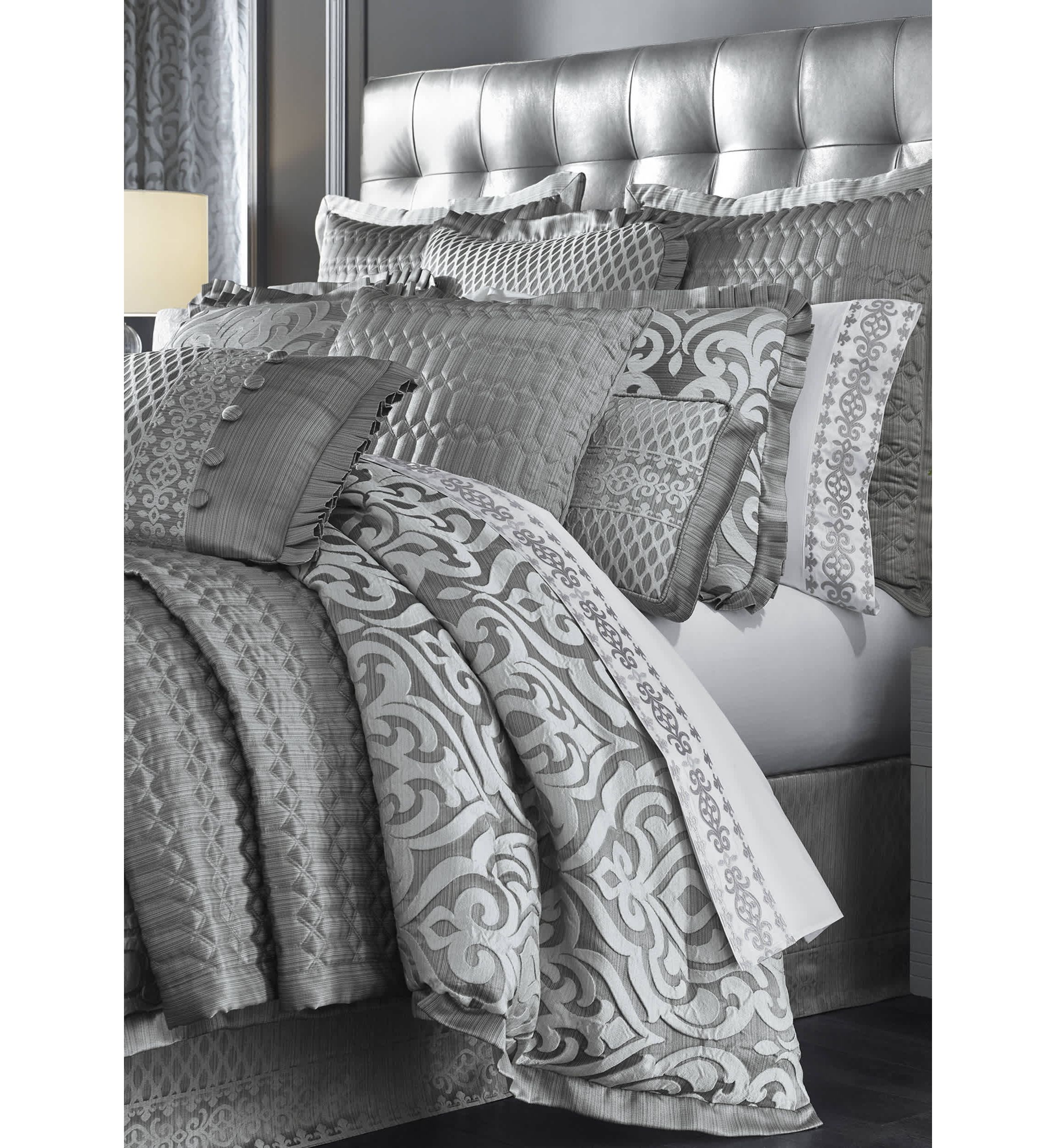 Luxembourg 4pc. Comforter Set