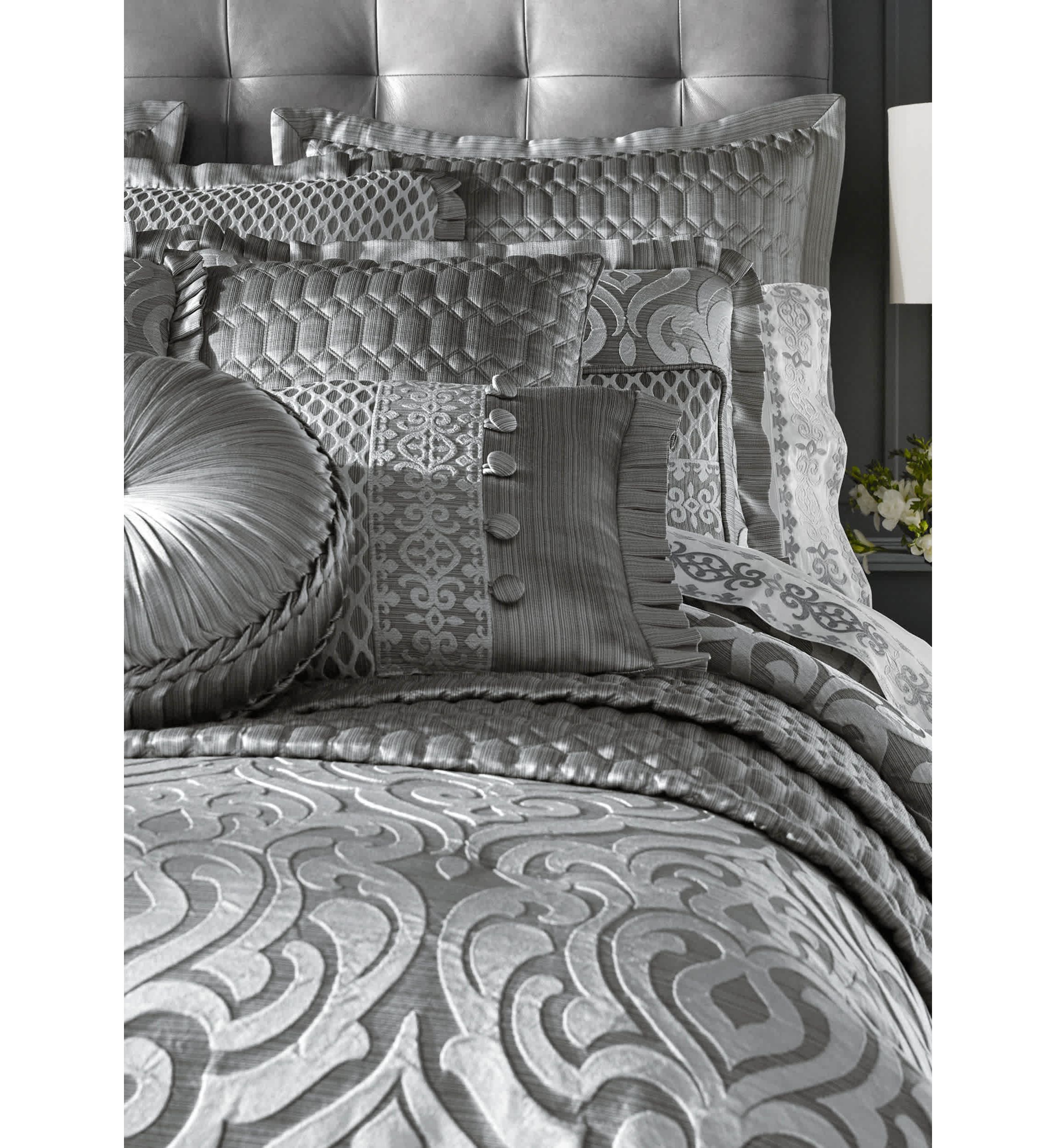 Luxembourg 4pc. Comforter Set