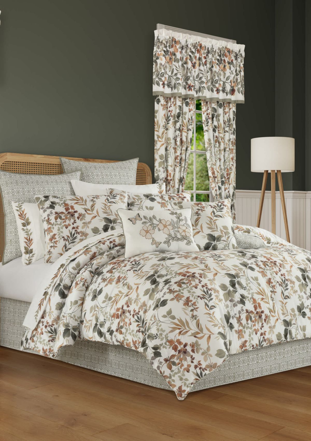 Evergreen 4pc. Comforter Set