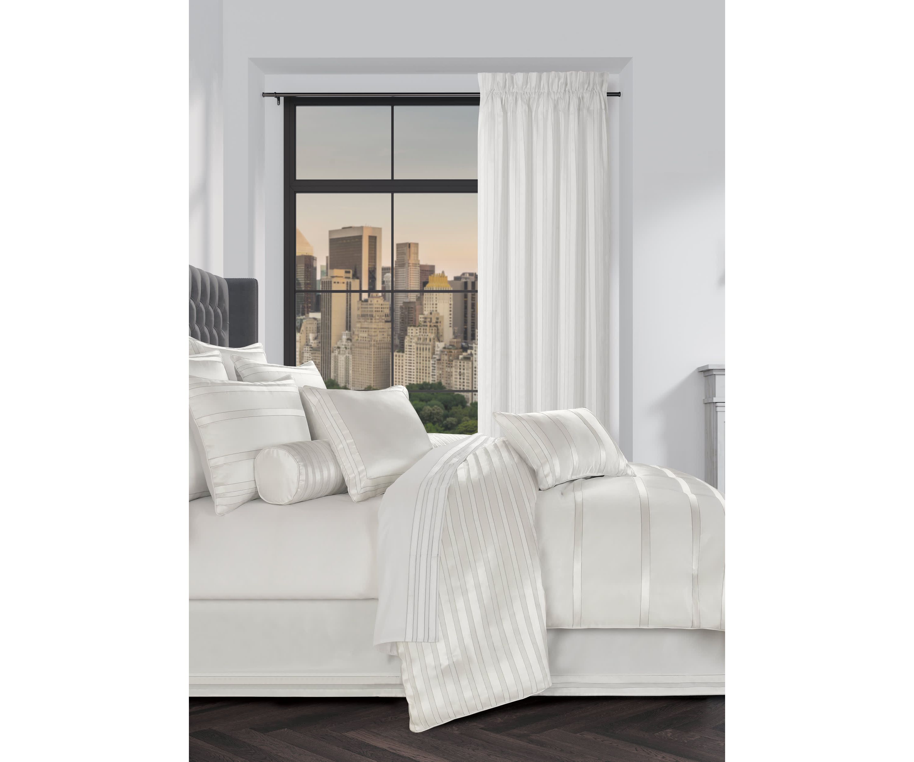 Calvari 4pc. Comforter Set