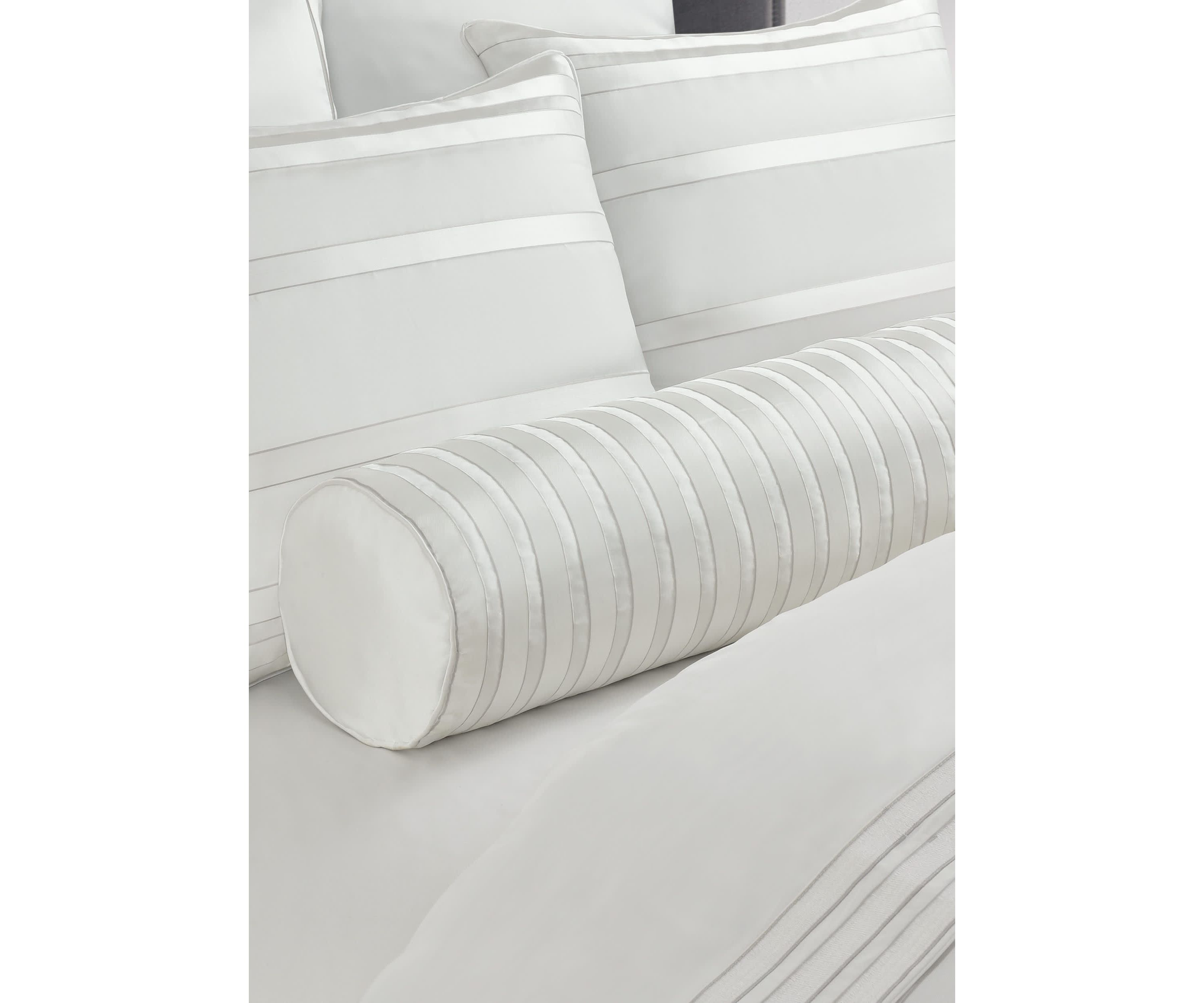 Calvari 4pc. Comforter Set
