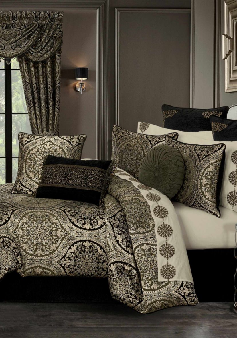 Terra 4pc. Comforter Set