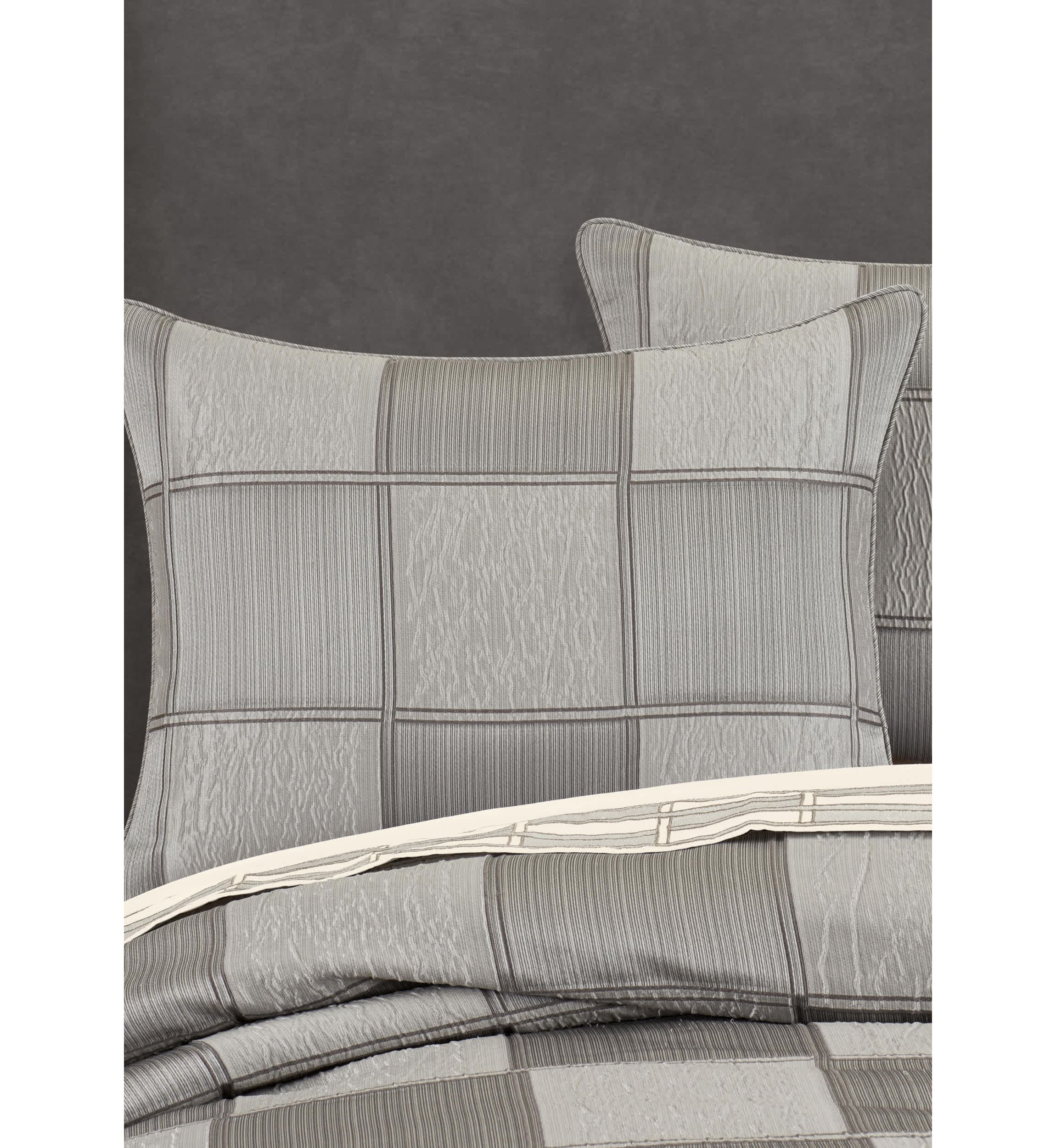 Brando 4pc. Comforter Set