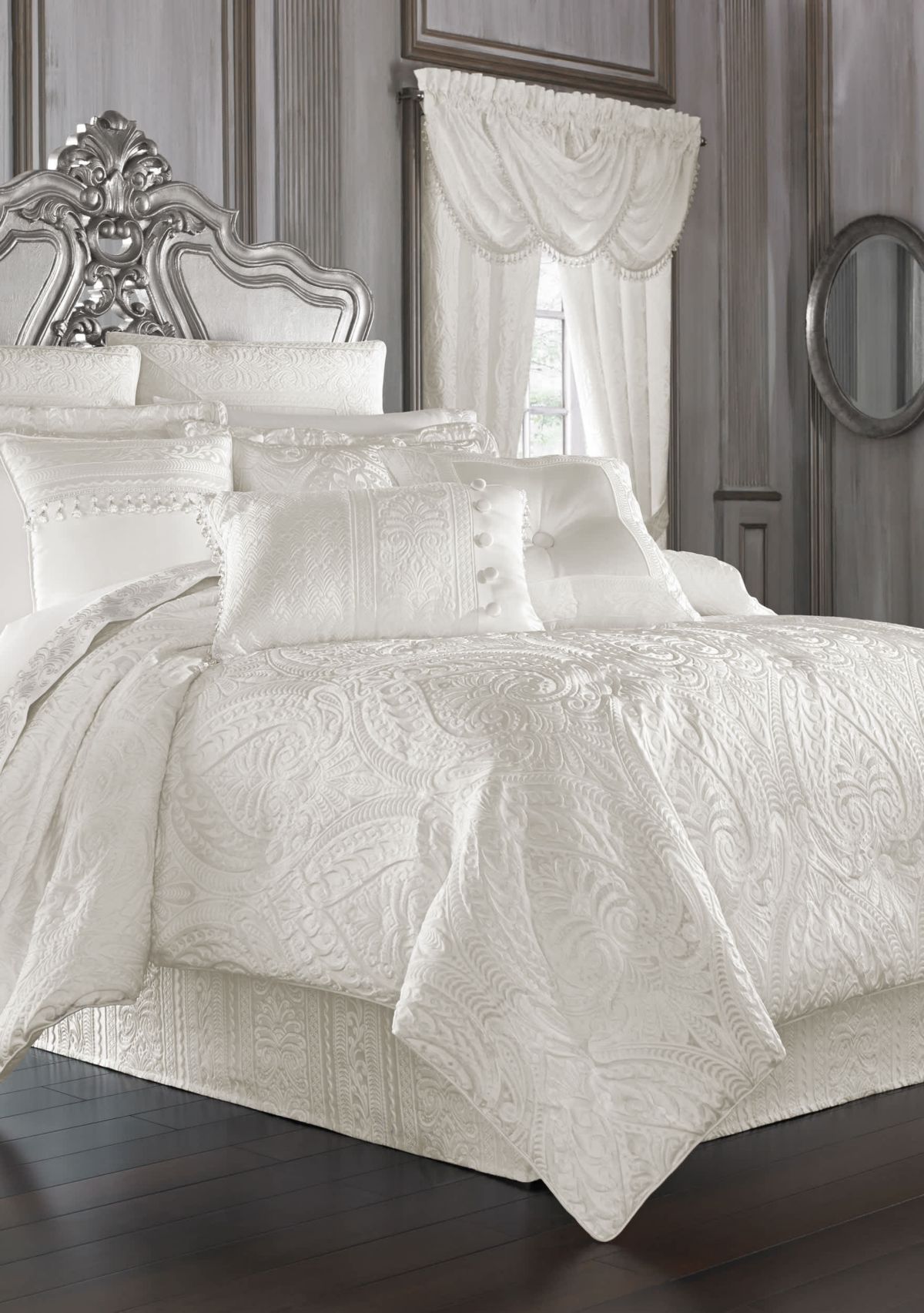 Bianco 4 Piece Comforter Set