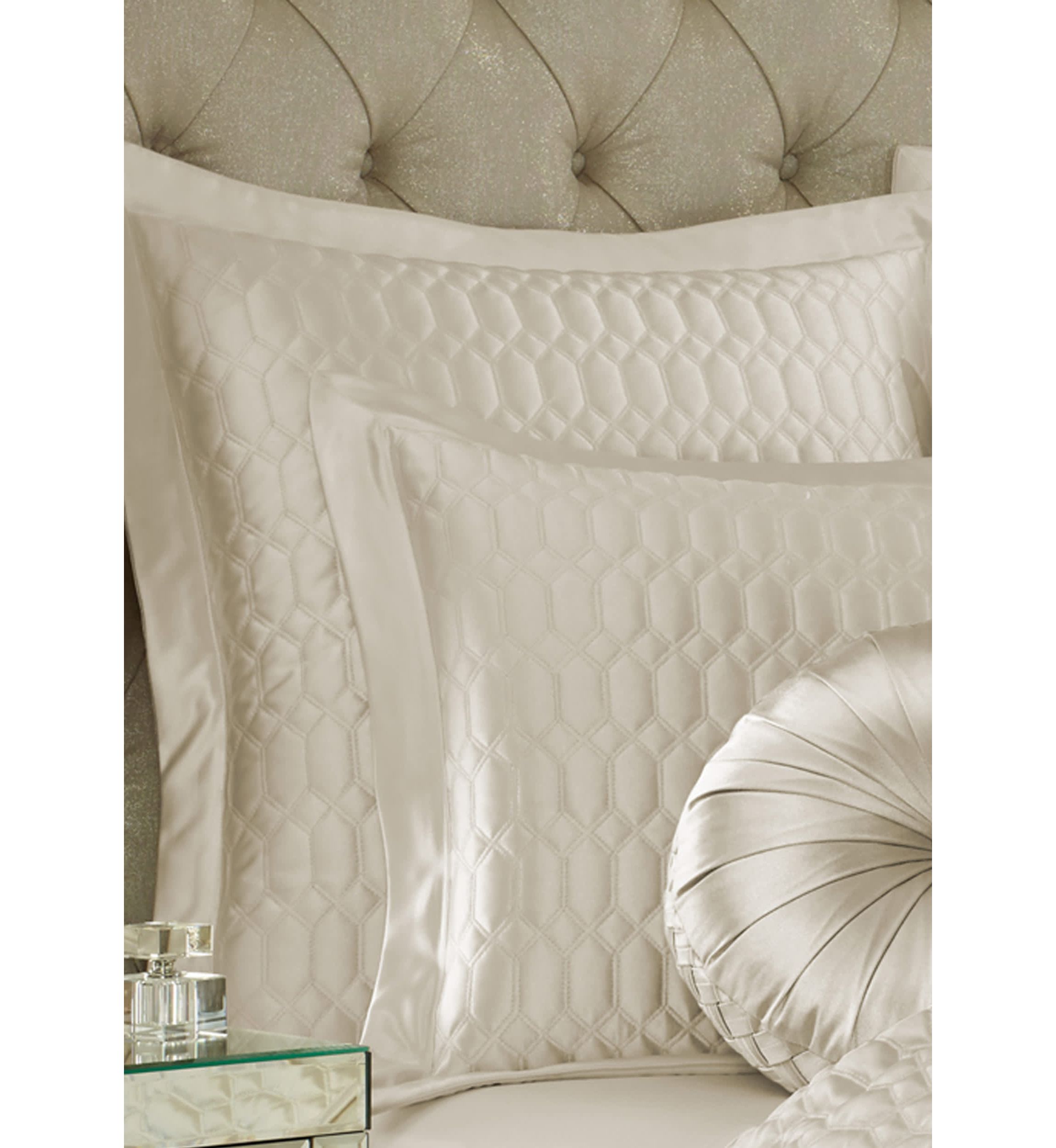 Satinique Euro Sham