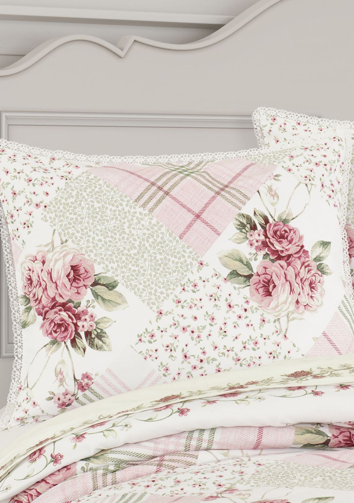 Bungalow 4pc. Comforter Set