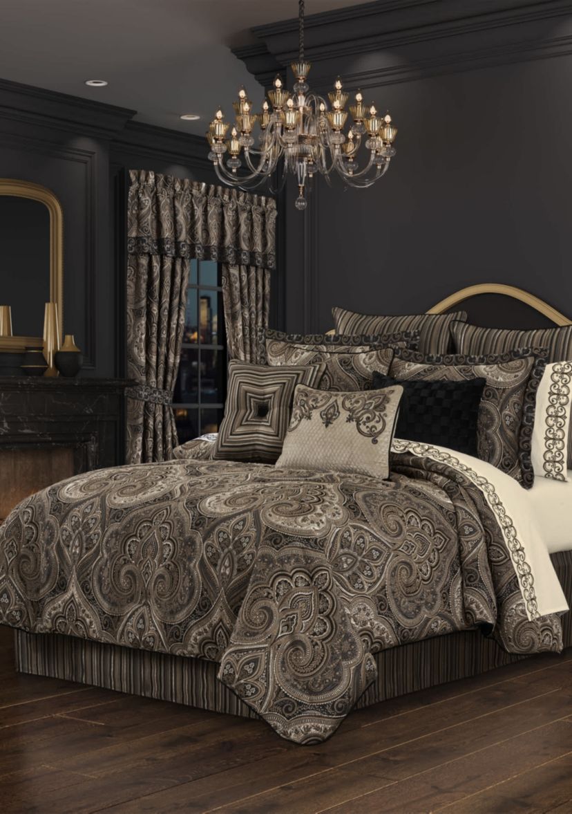 Cipriana 4pc. Comforter Set
