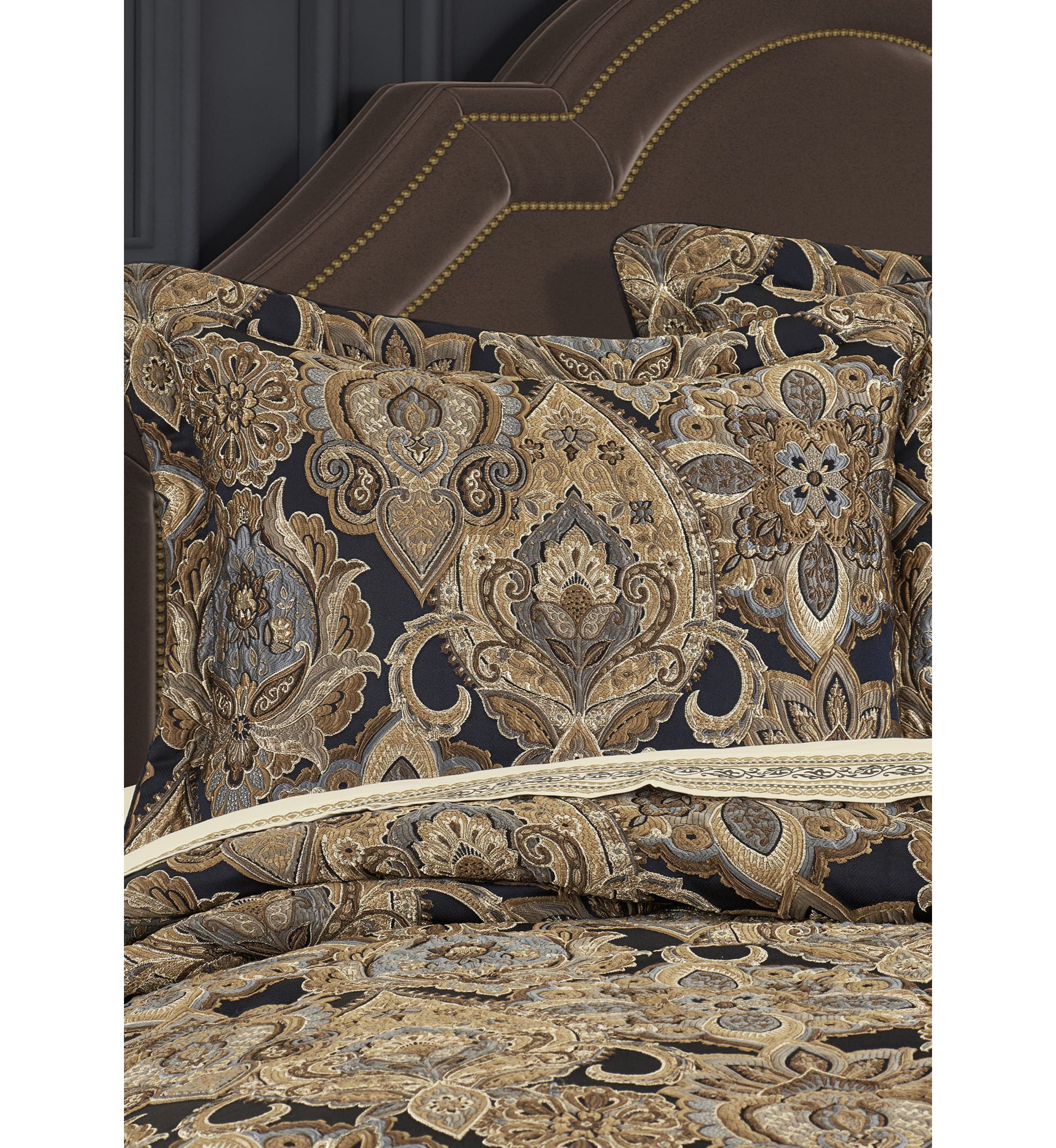 Amara 4pc. Comforter Set