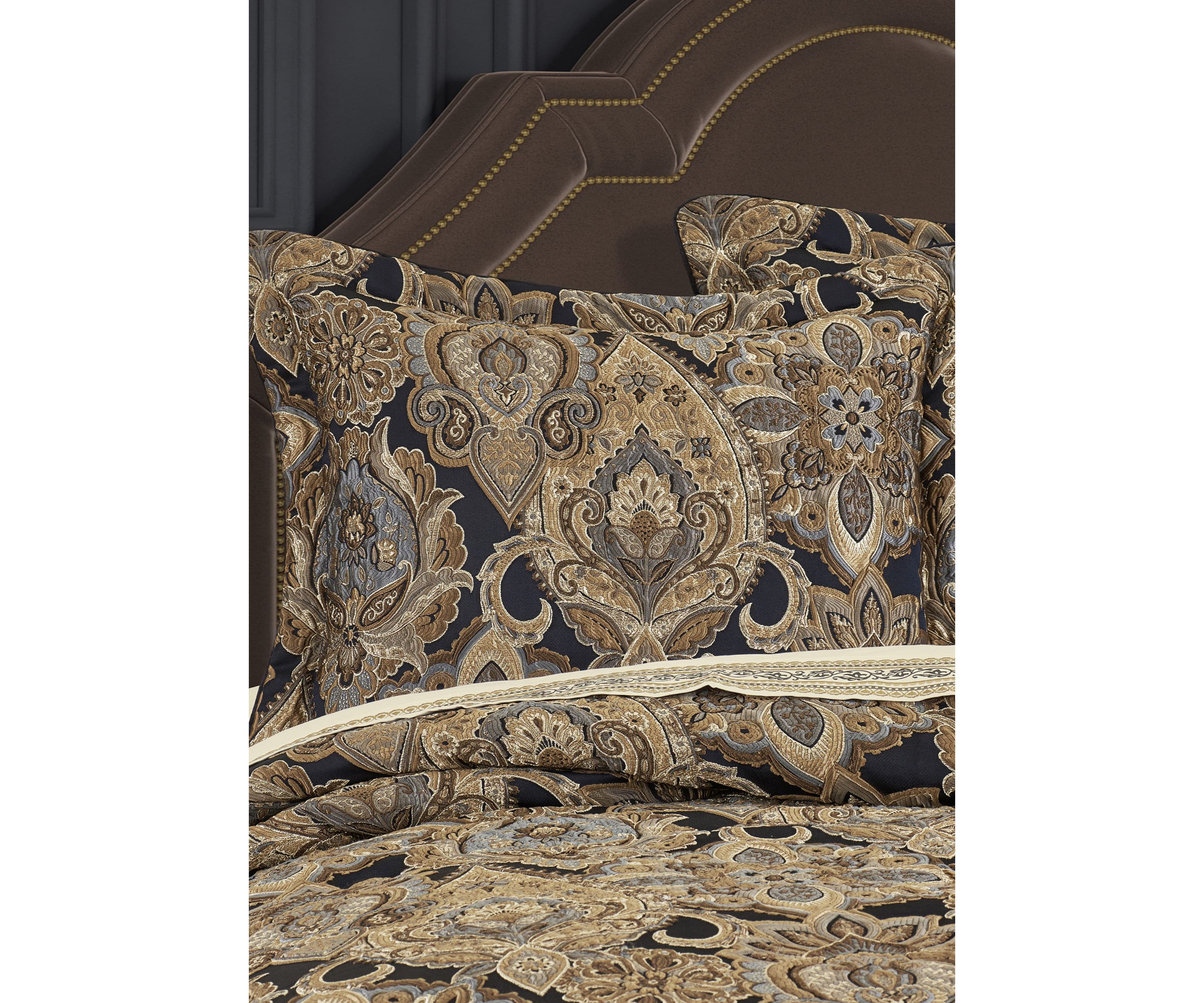 Amara 4pc. Comforter Set