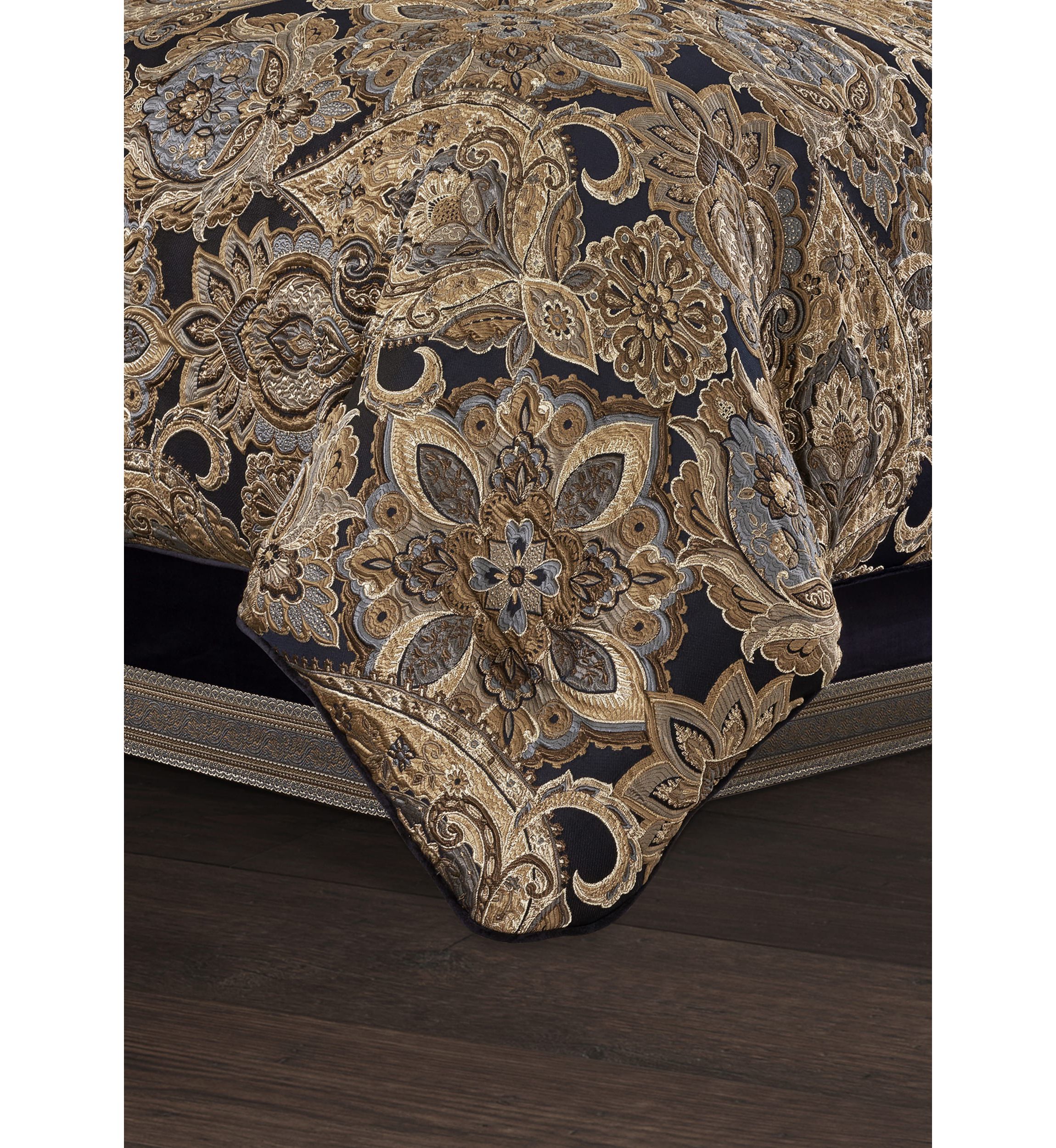Amara 4pc. Comforter Set
