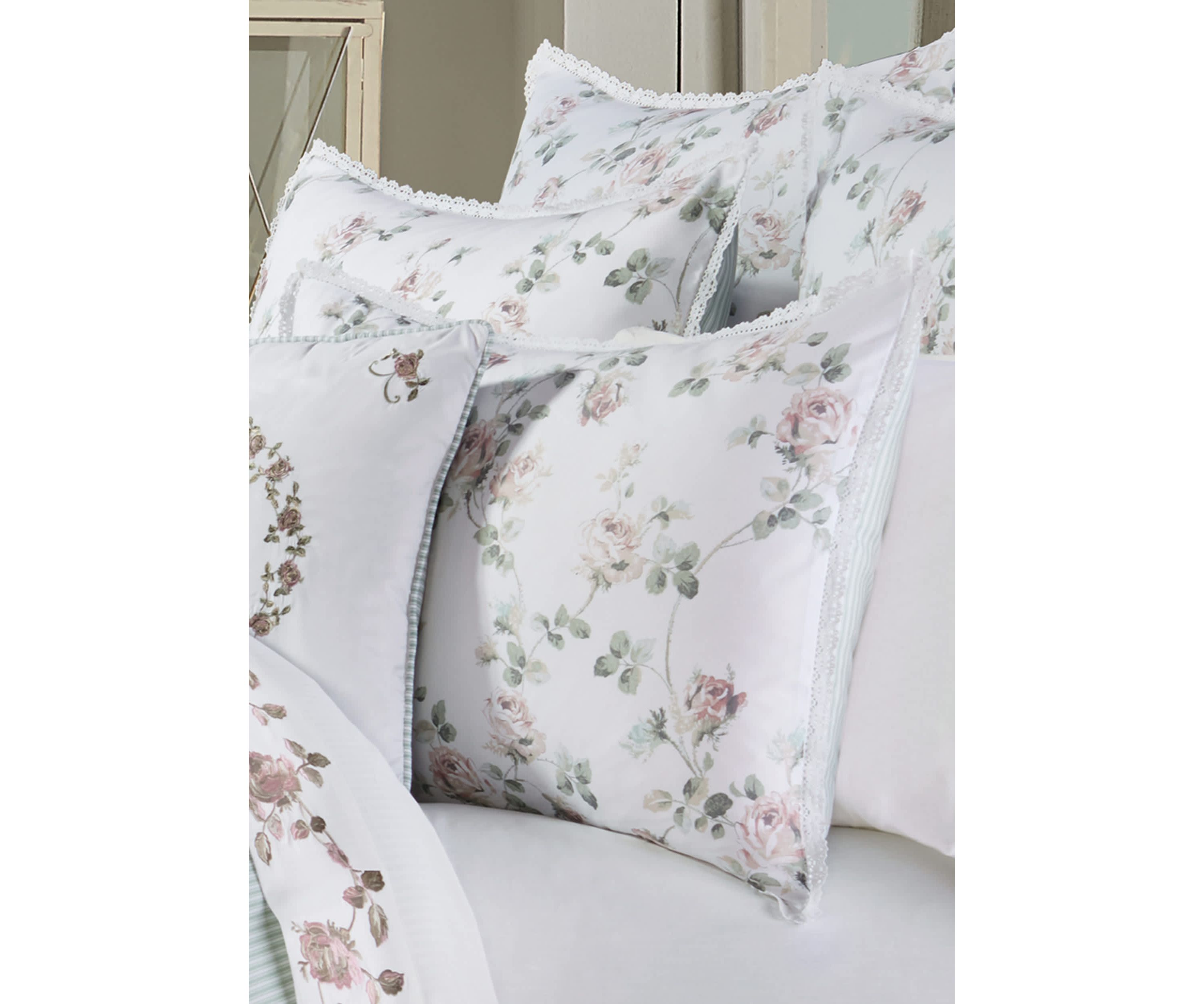 Rialto 4pc. Comforter Set
