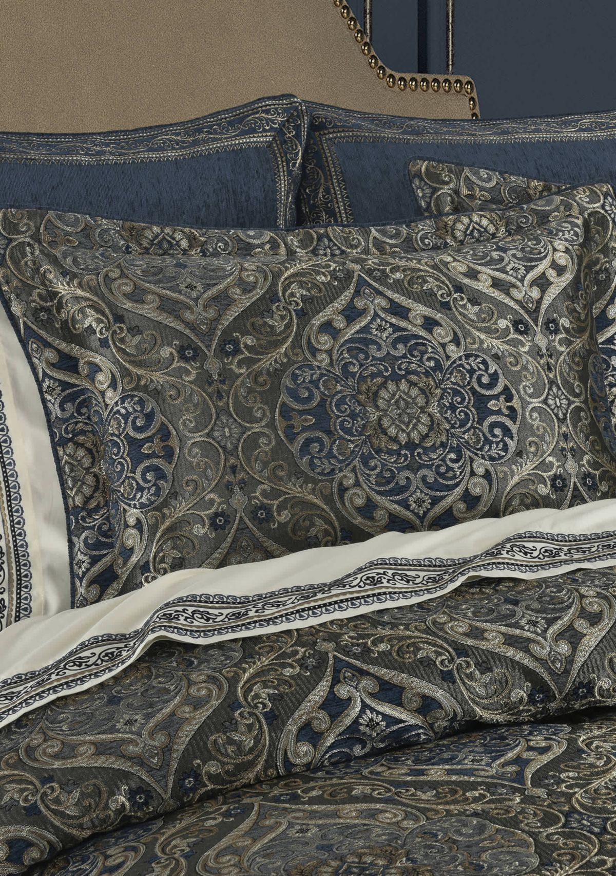 Weston 4pc. Comforter Set