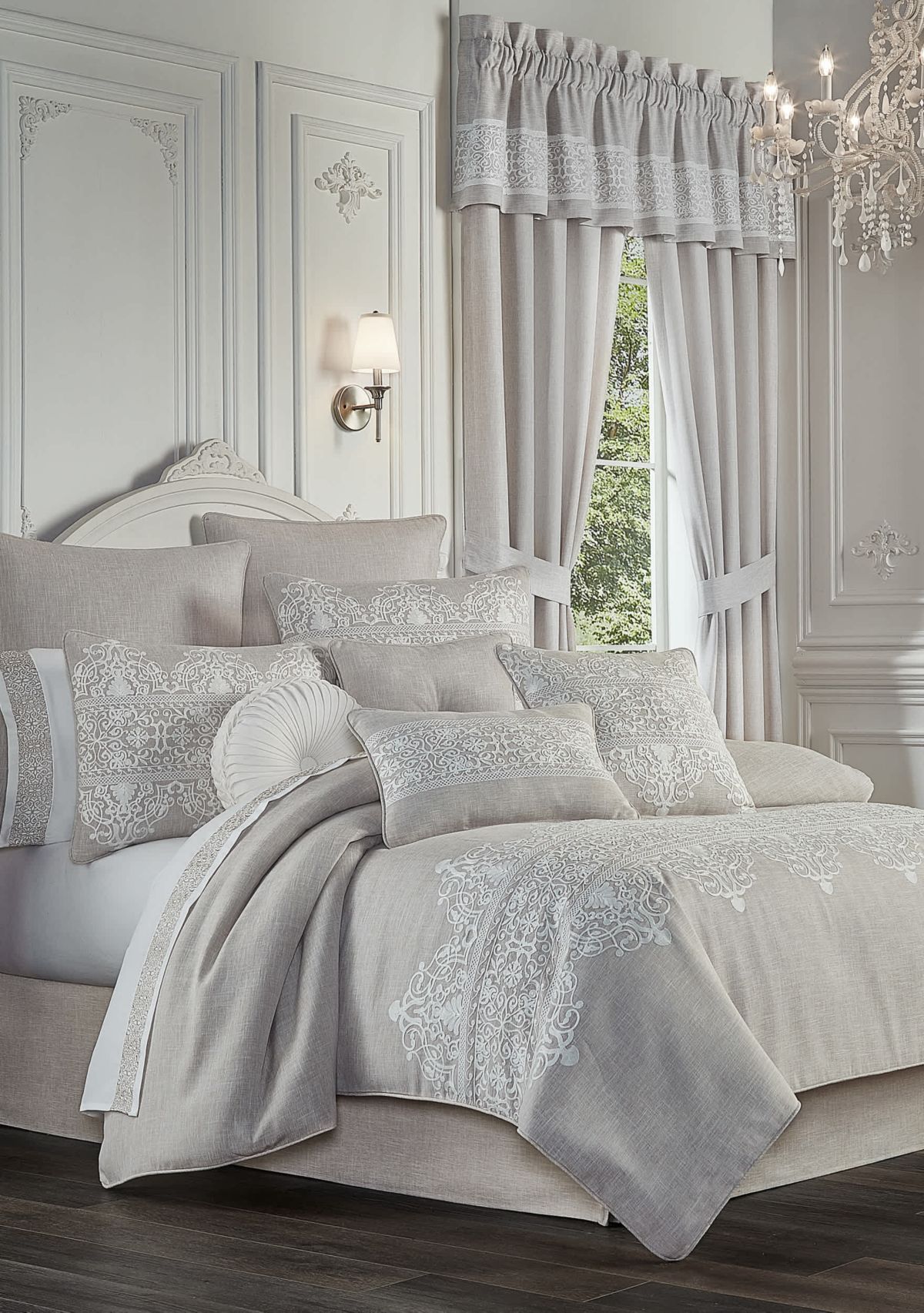 Aimee 4pc. Comforter Set