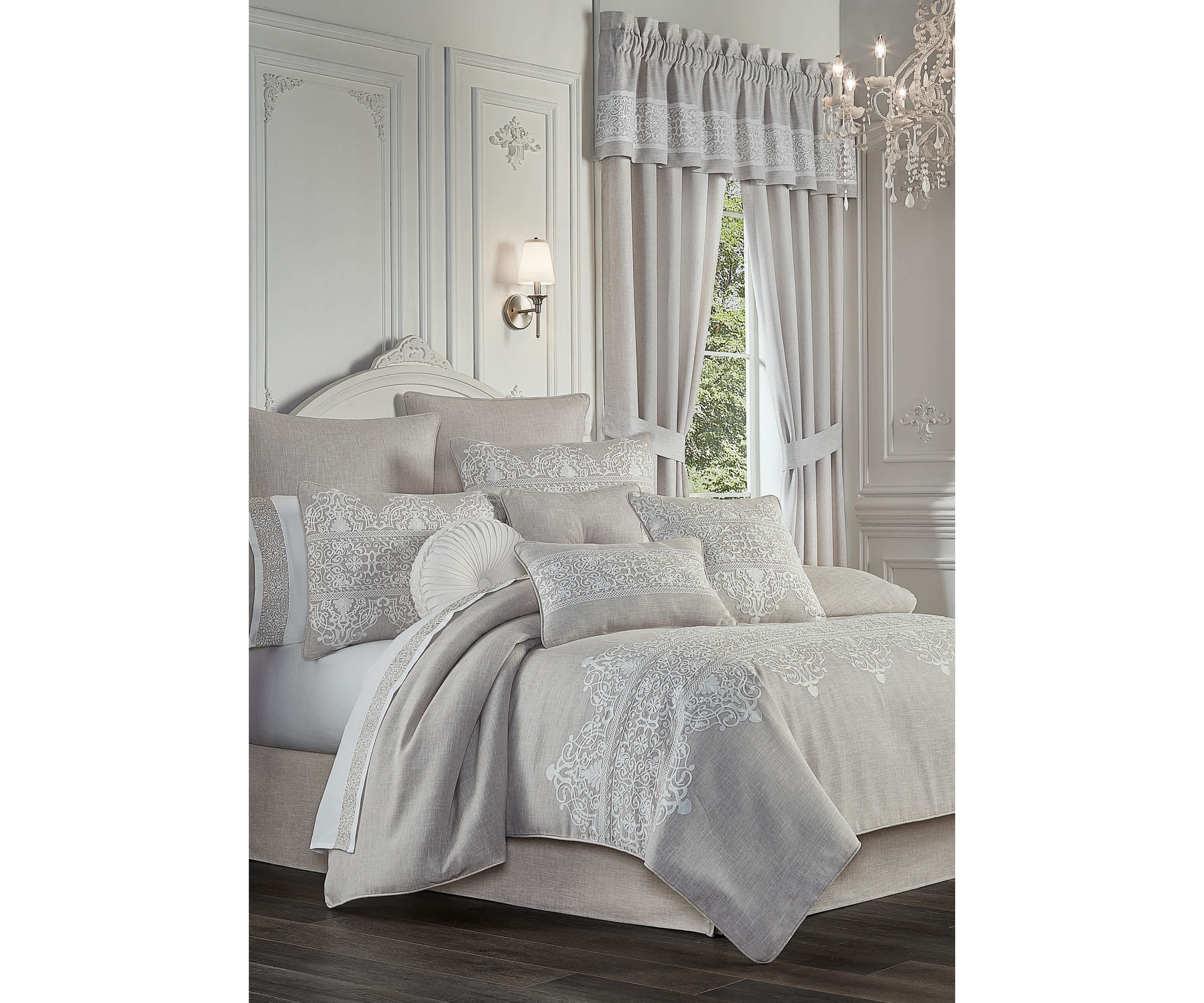 Aimee 4pc. Comforter Set