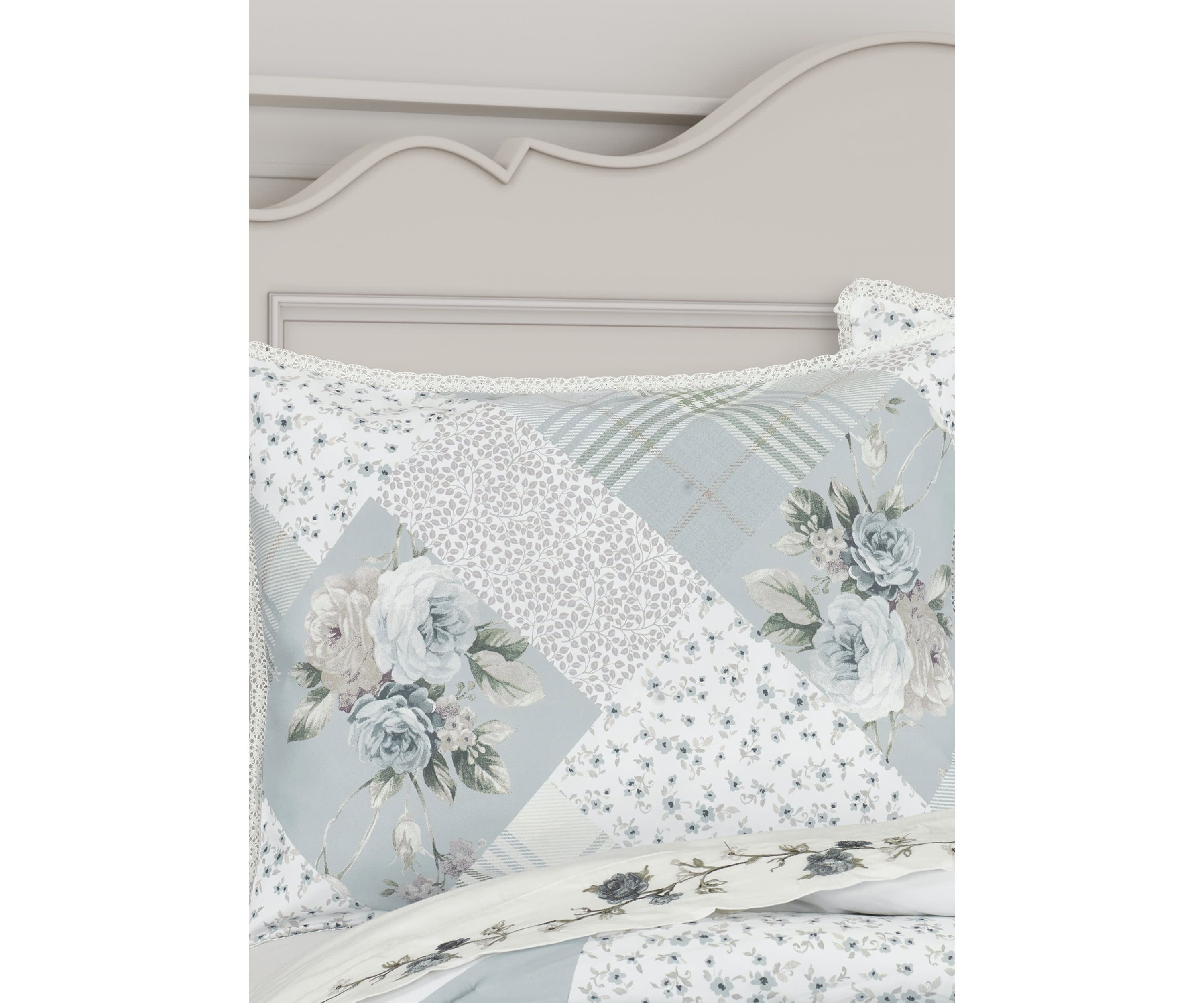 Bungalow 4pc. Comforter Set