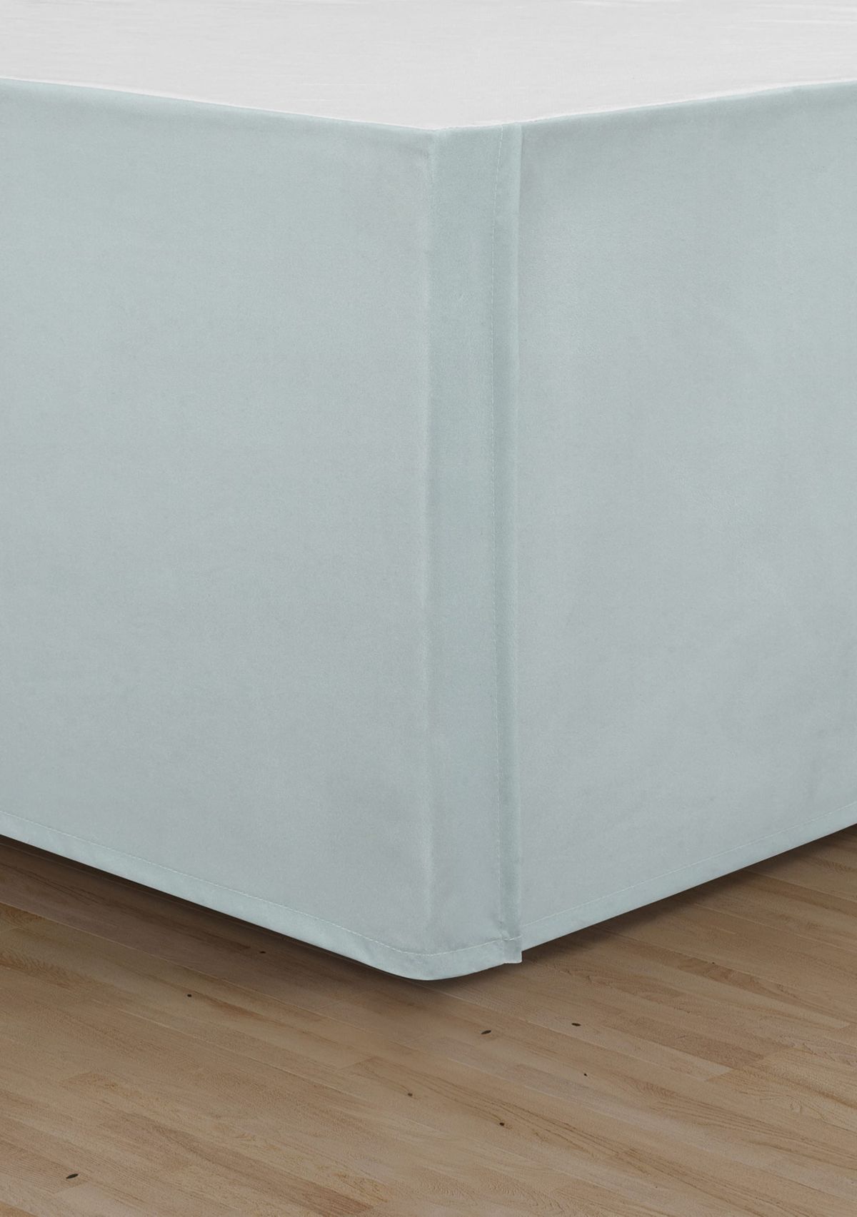 Bungalow 4pc. Comforter Set