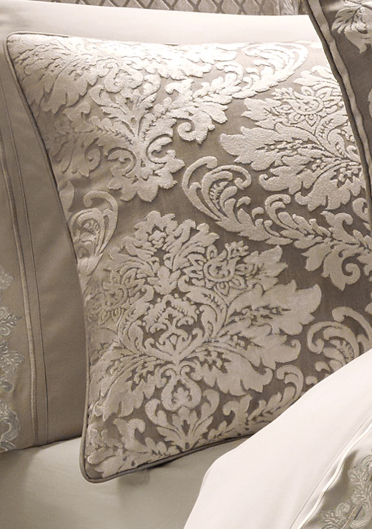 Bel Air 4pc. Comforter Set